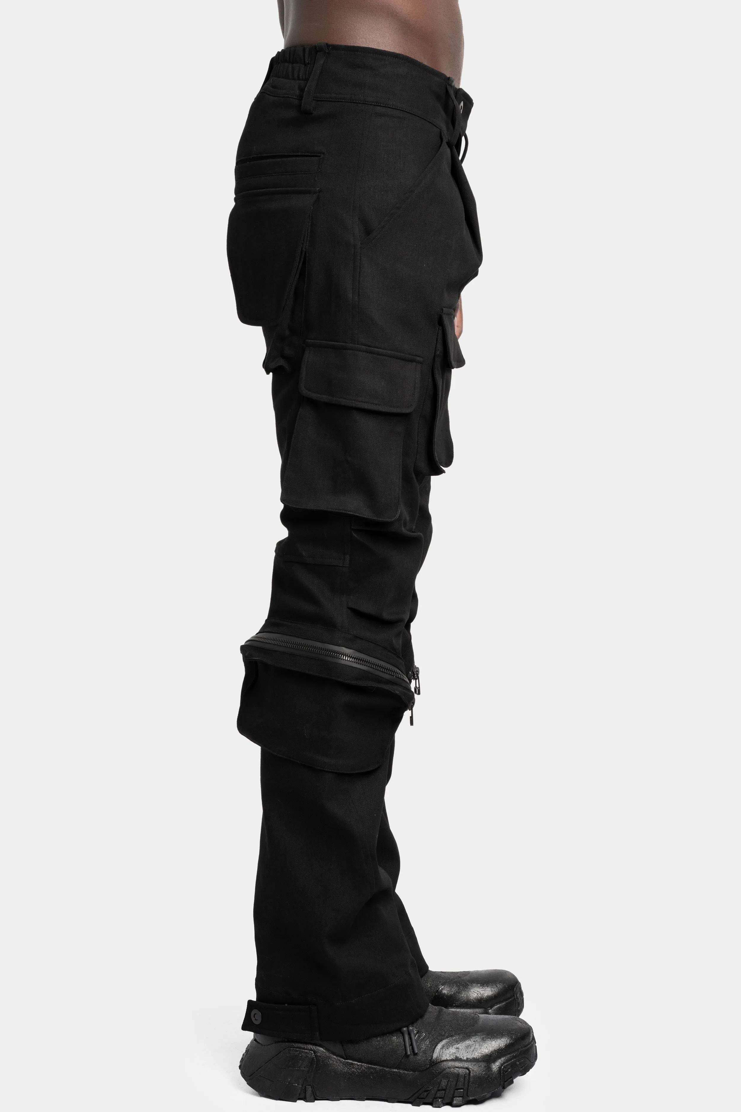 11-unit max cargo pants