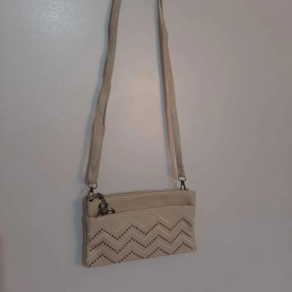 2 in 1 Wallet   Crossbody Bag - Off White - W18