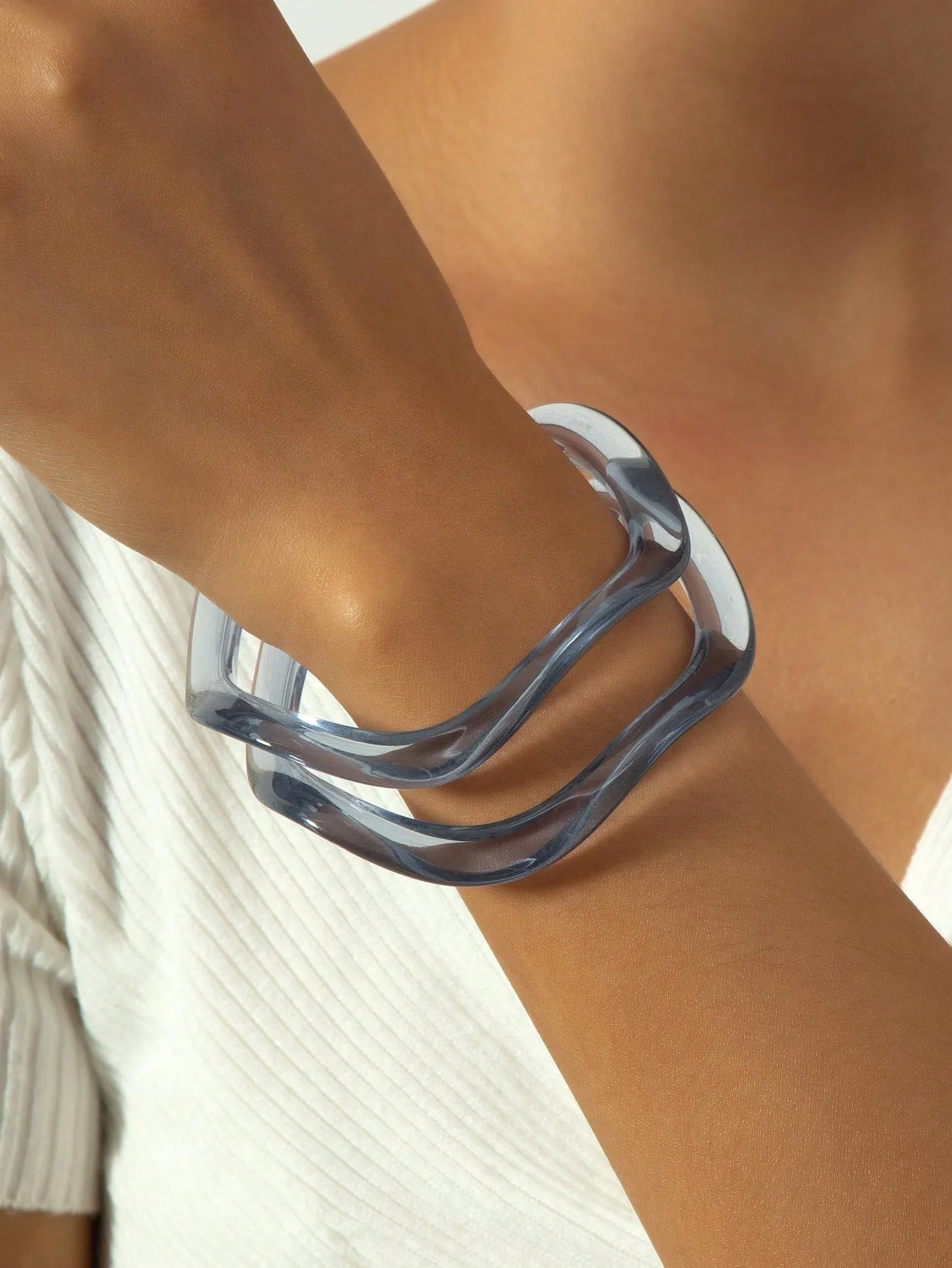 2pcs/Set Style Acrylic Wave Design Bangle Bracelet