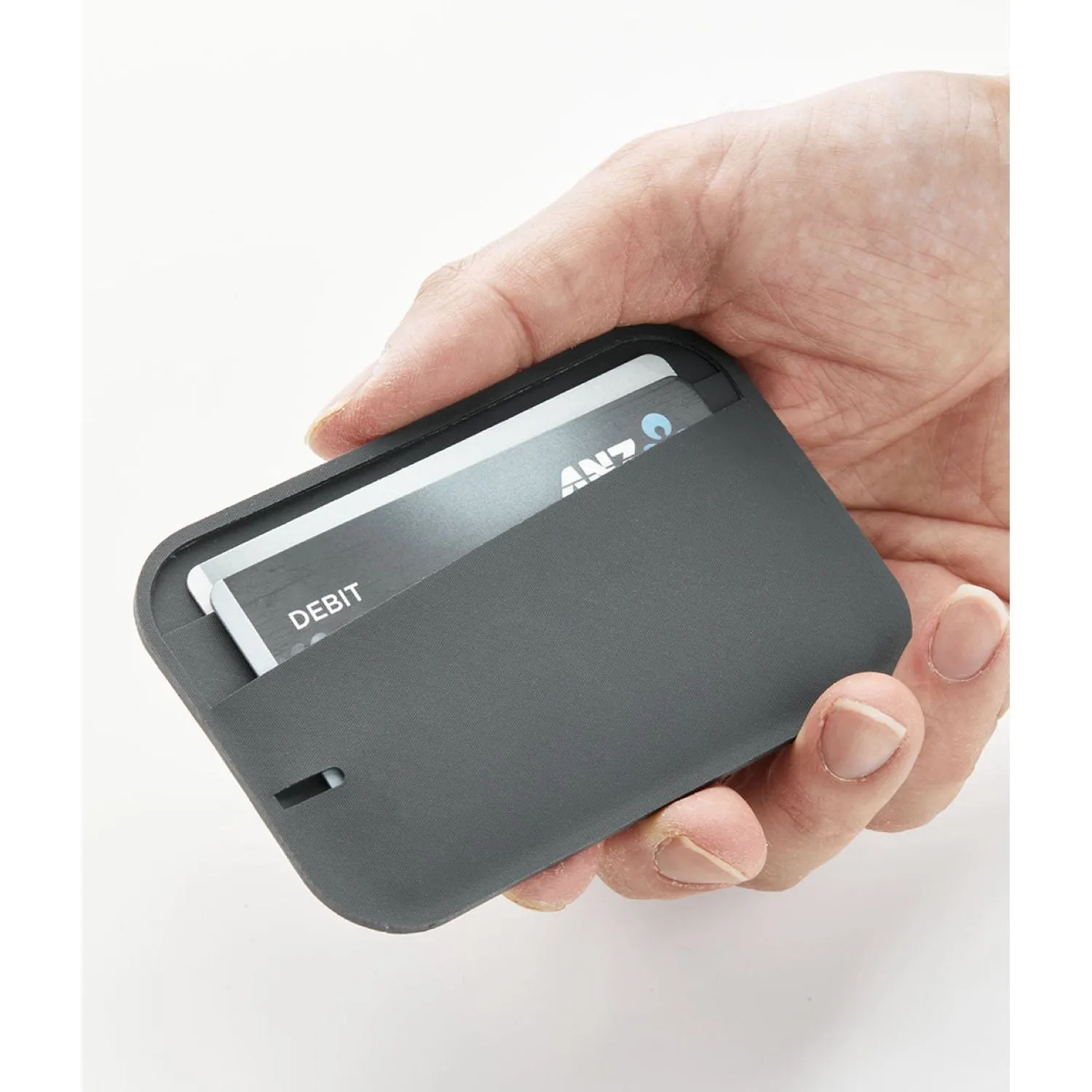 ALPAKA Hub Cardholder