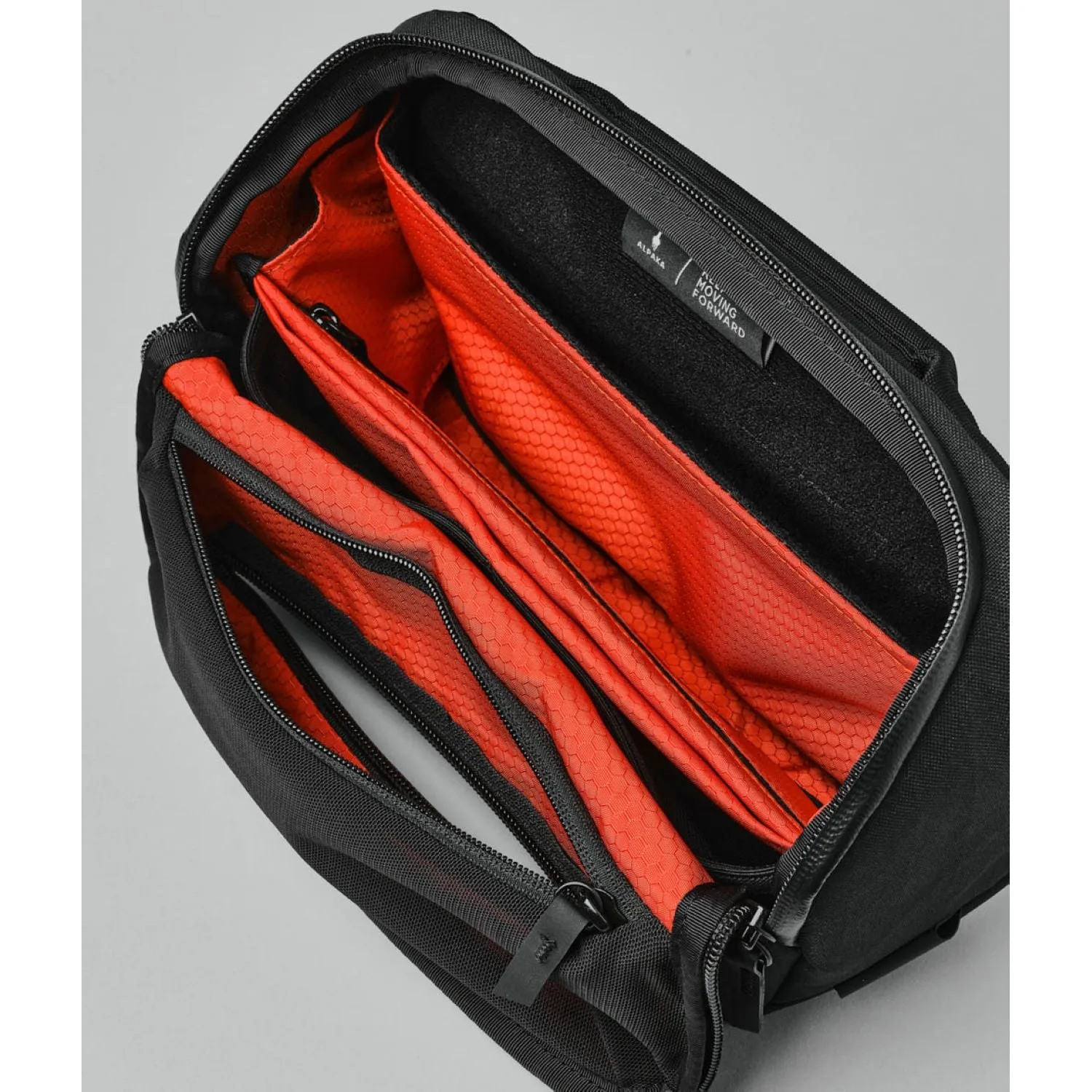 ALPAKA Vertex Pouch
