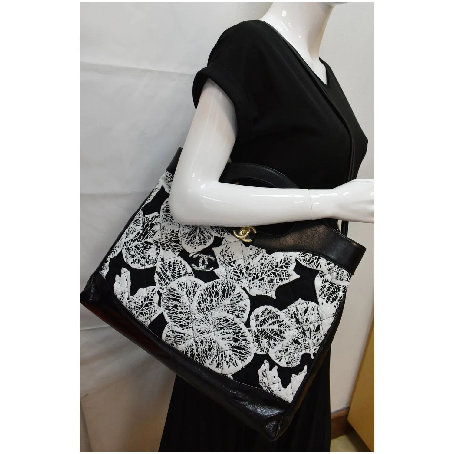 CHANEL 31 Printed Cotton Leather Shopping Shoulder Bag Black