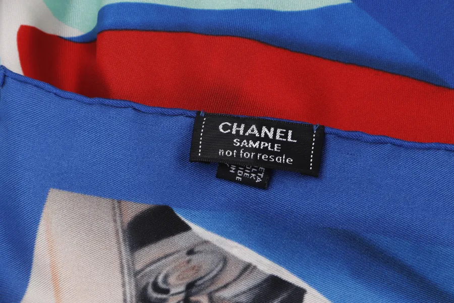 CHANEL CC MULTICOLOR SCARF WITH BOX
