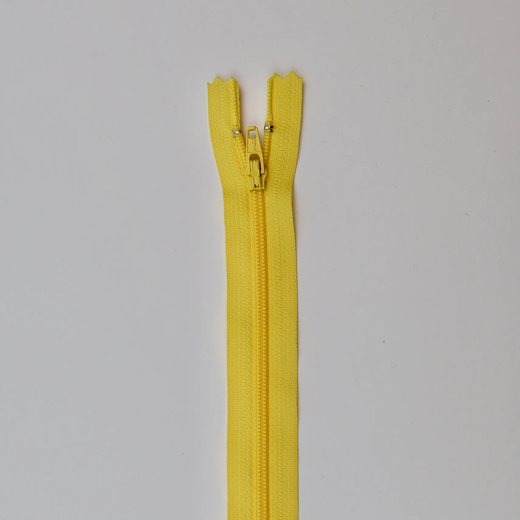 Coil Zipper 7"- 9"