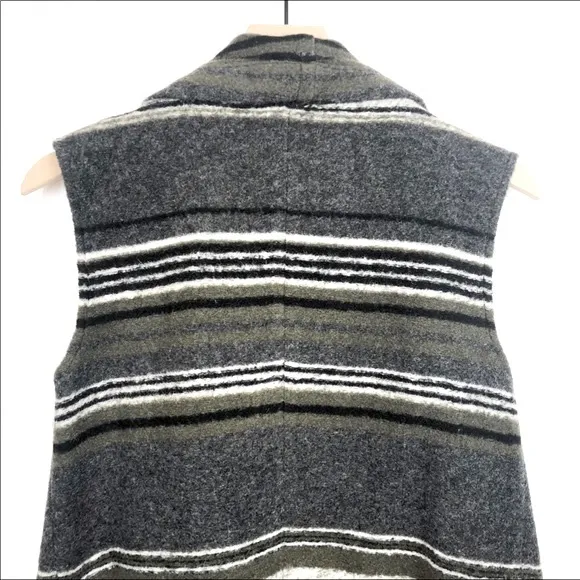Cupcakes &amp; Cashmere Sleeveless Wool Blend Vest XS New