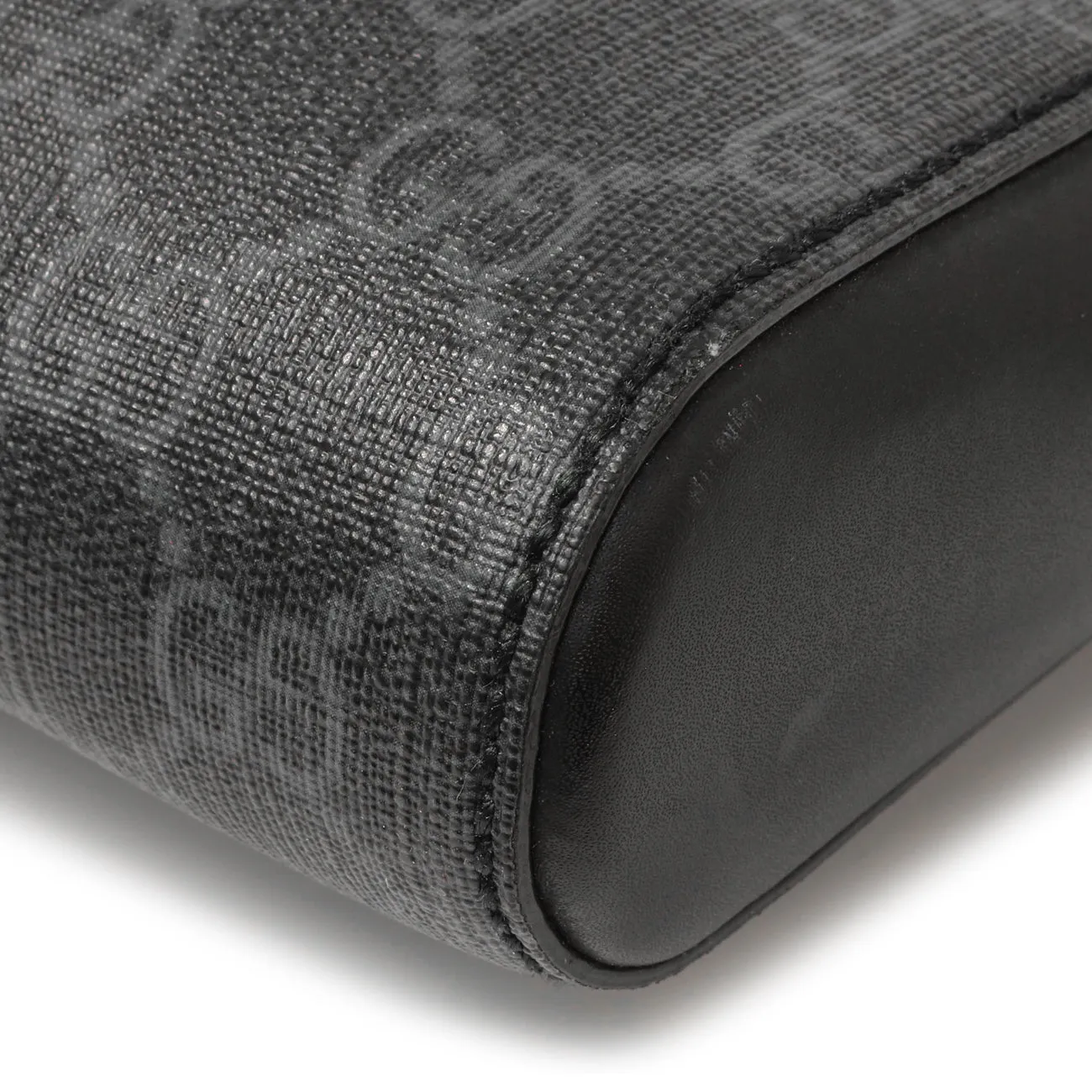Gucci GG Supreme Monogram Web Flat Messenger Bag