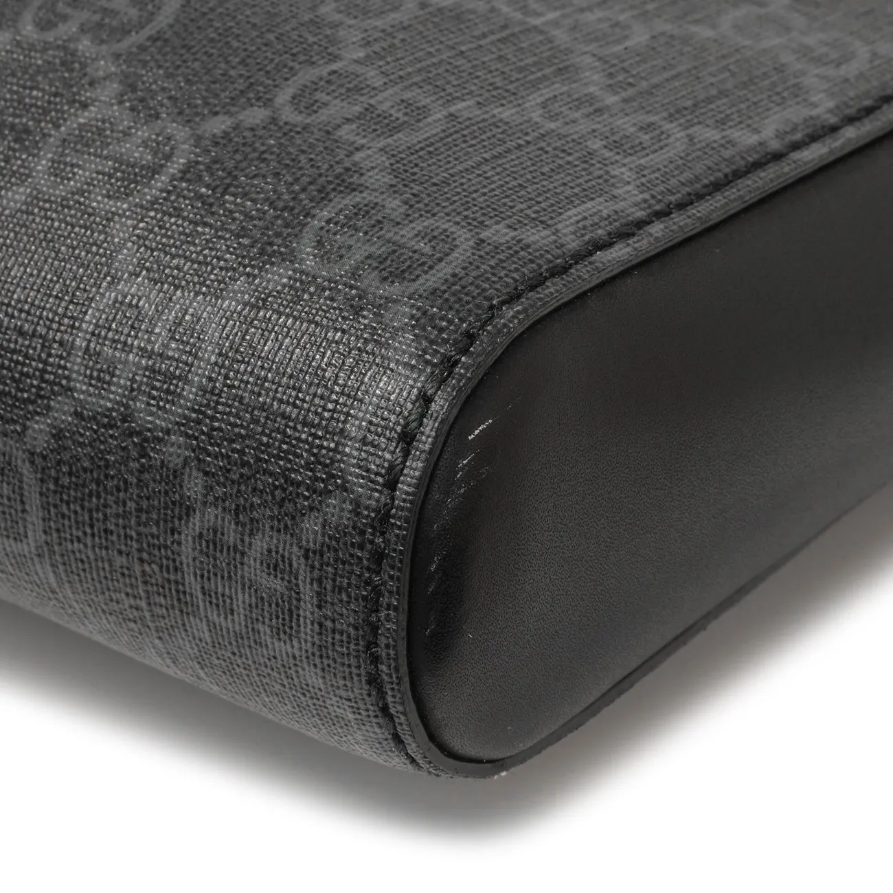 Gucci GG Supreme Monogram Web Flat Messenger Bag
