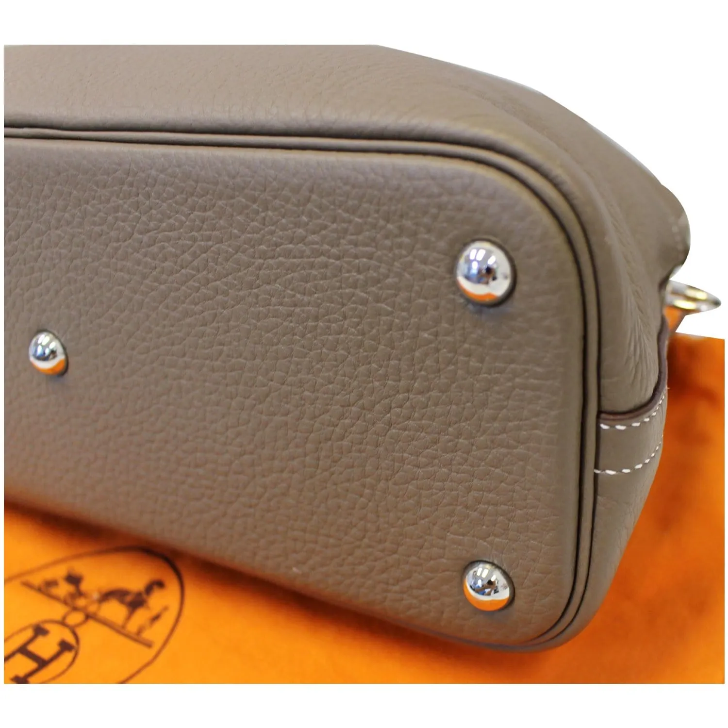 HERMES Bolide 31 Taurillon Clemence Leather Shoulder Bag Etoupe