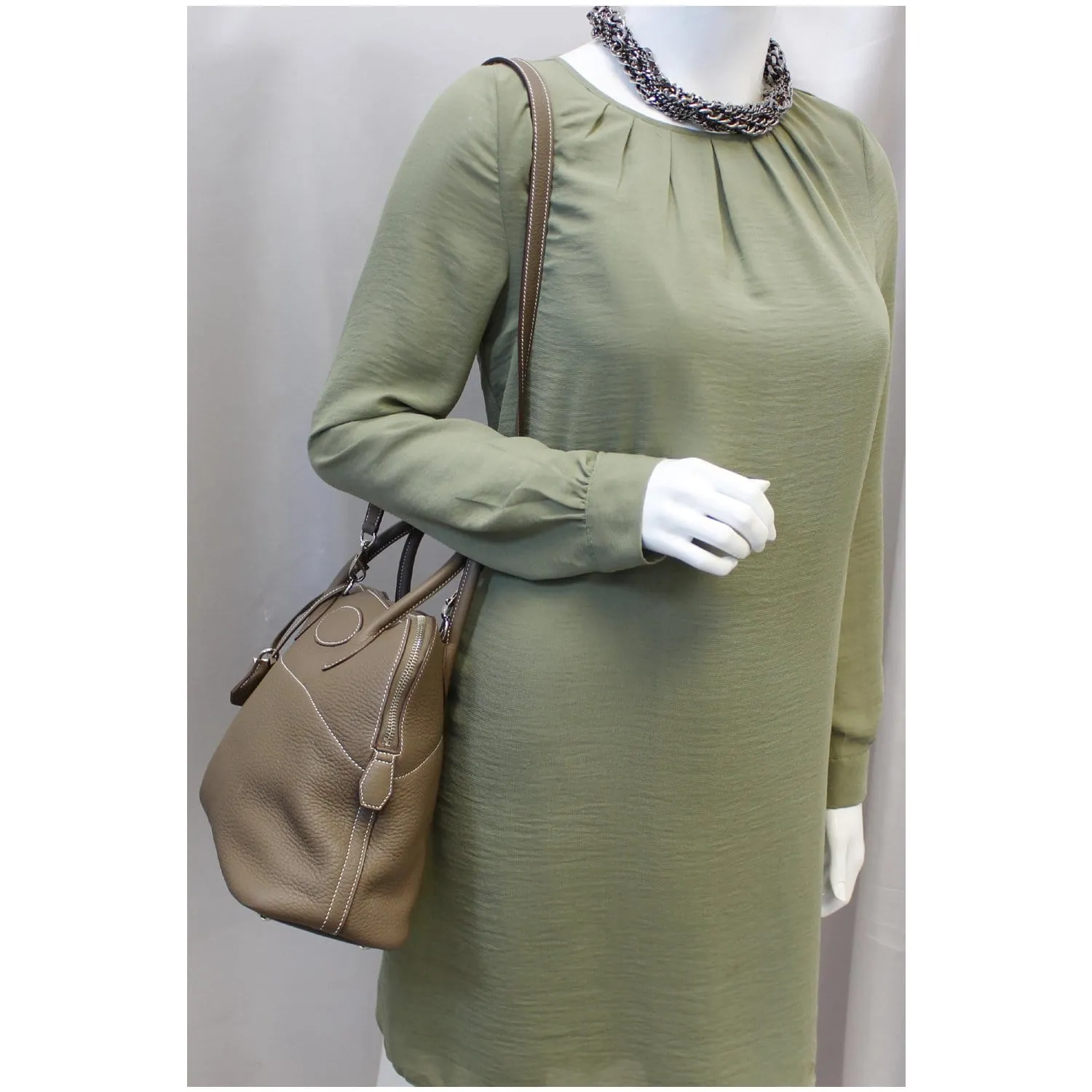 HERMES Bolide 31 Taurillon Clemence Leather Shoulder Bag Etoupe