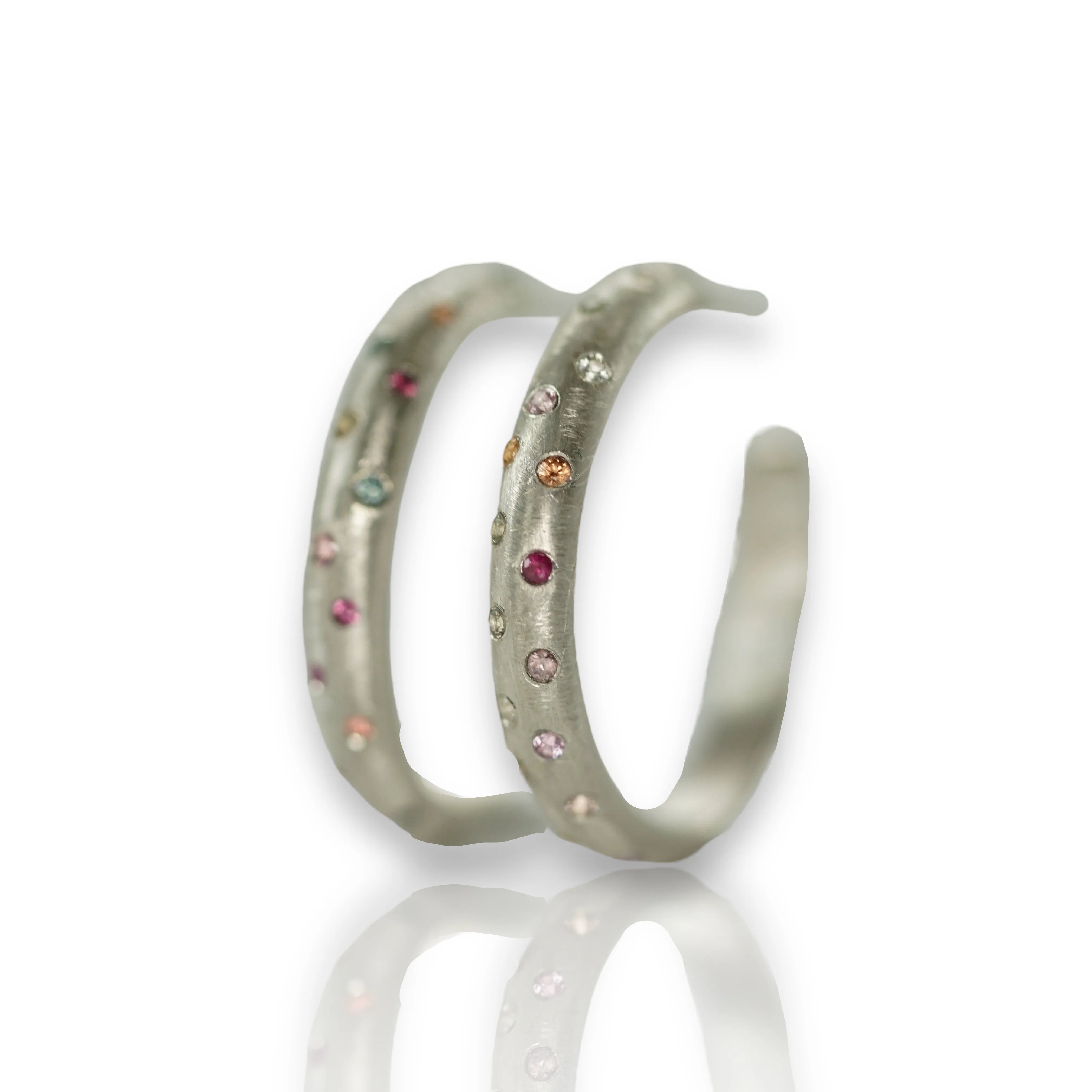 Hoop earrings with small multicolor sapphires