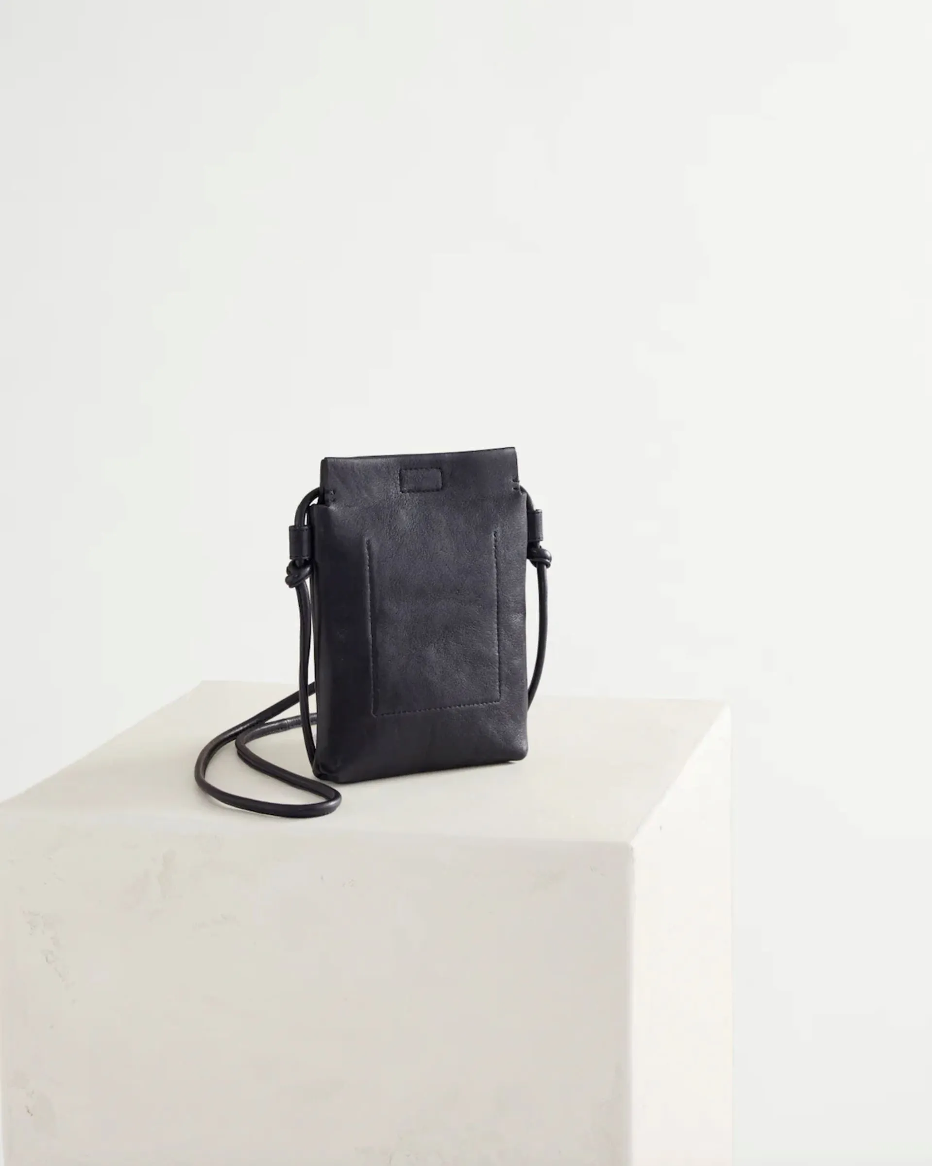 JUJU & CO Marina Pouch - Black