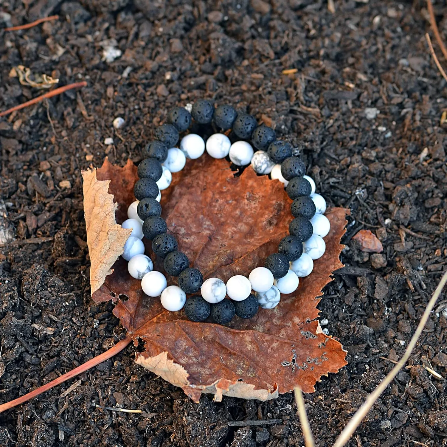 Lava Stone Chakra Bracelet Couple Set – Natural Lava Rock Gemstone Crystal Bracelet for Anxiety, Stress Relief, Reiki Healing – Howlite Yoga Beads Stretchy Bracelet Bangle Gifts Idea