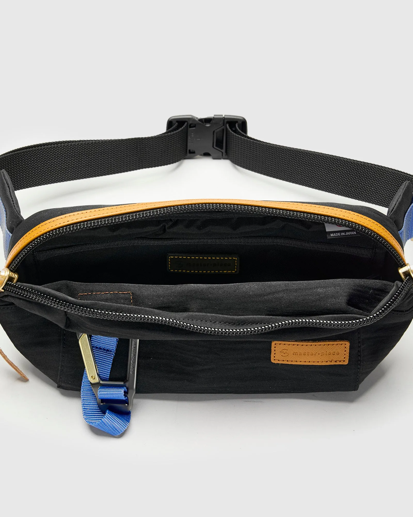 Link Waist Bag v2 in Black