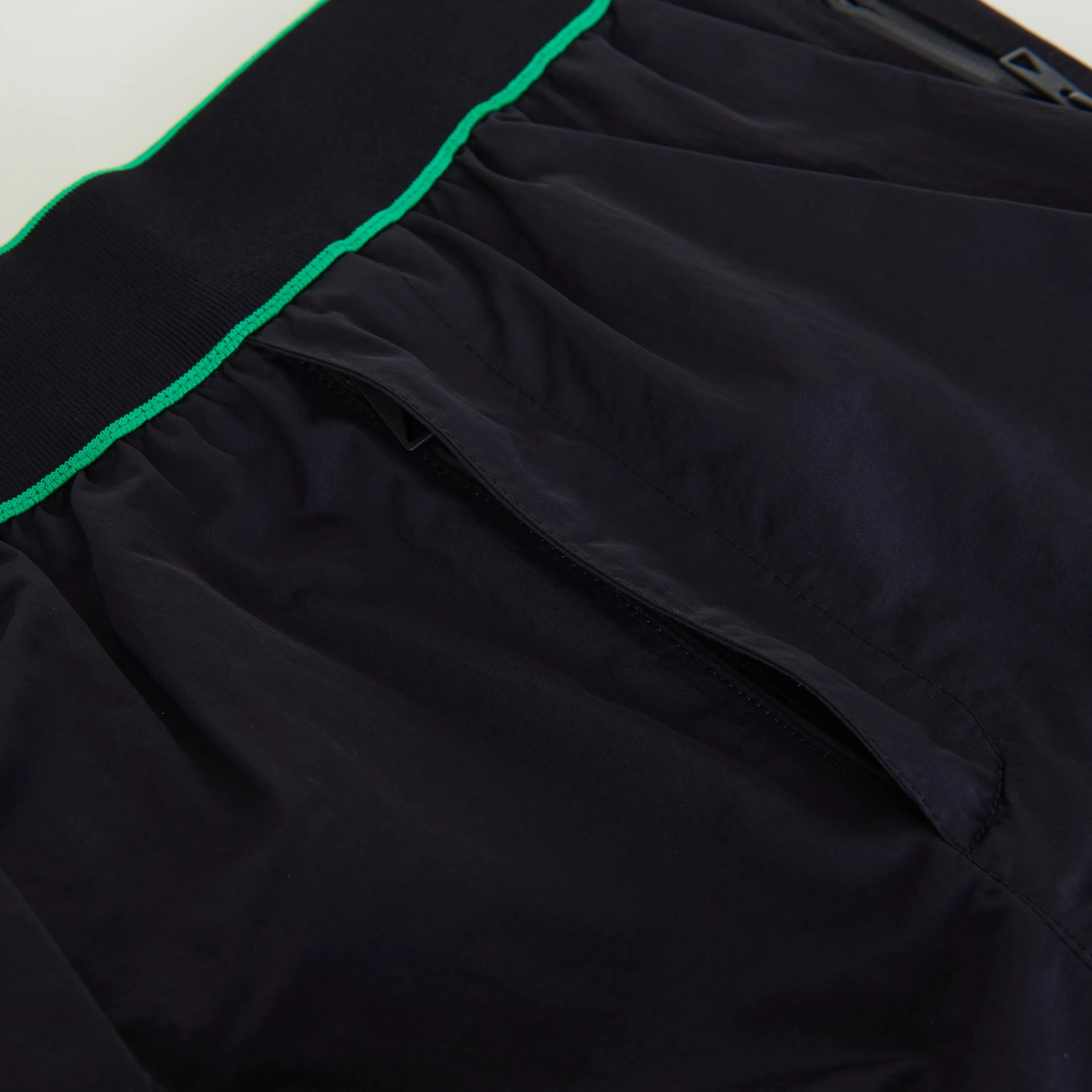 Logo Detailed Joggers Pants In Black Tech Nylon