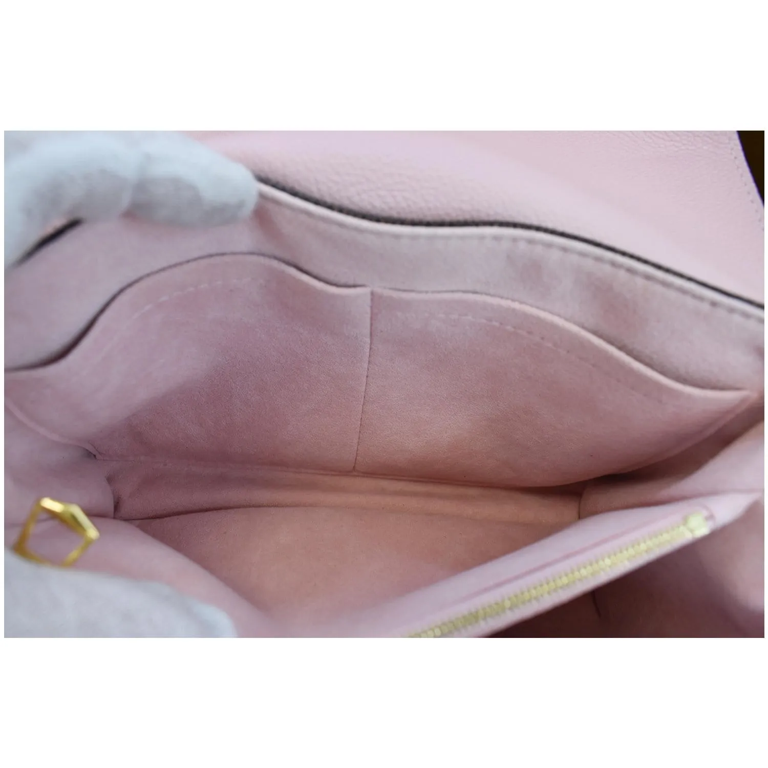 LOUIS VUITTON Clapton Damier Ebene Crossbody Bag Magnolia