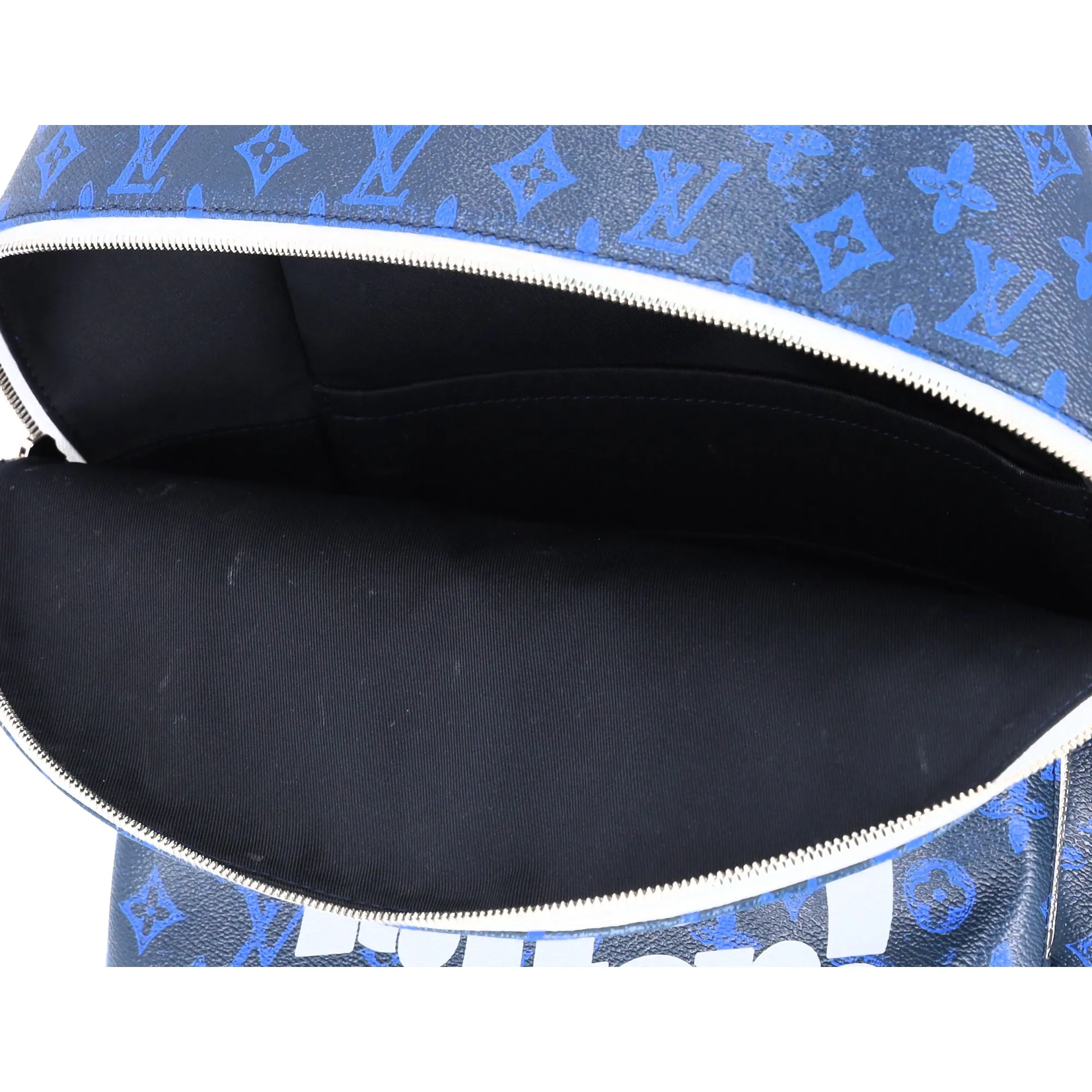 Louis Vuitton Discovery Backpack PM Everyday LV M45879 Dark Navy Blue White