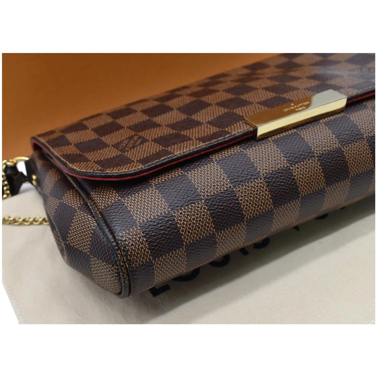 LOUIS VUITTON Favorite MM Damier Ebene Crossbody Bag Brown
