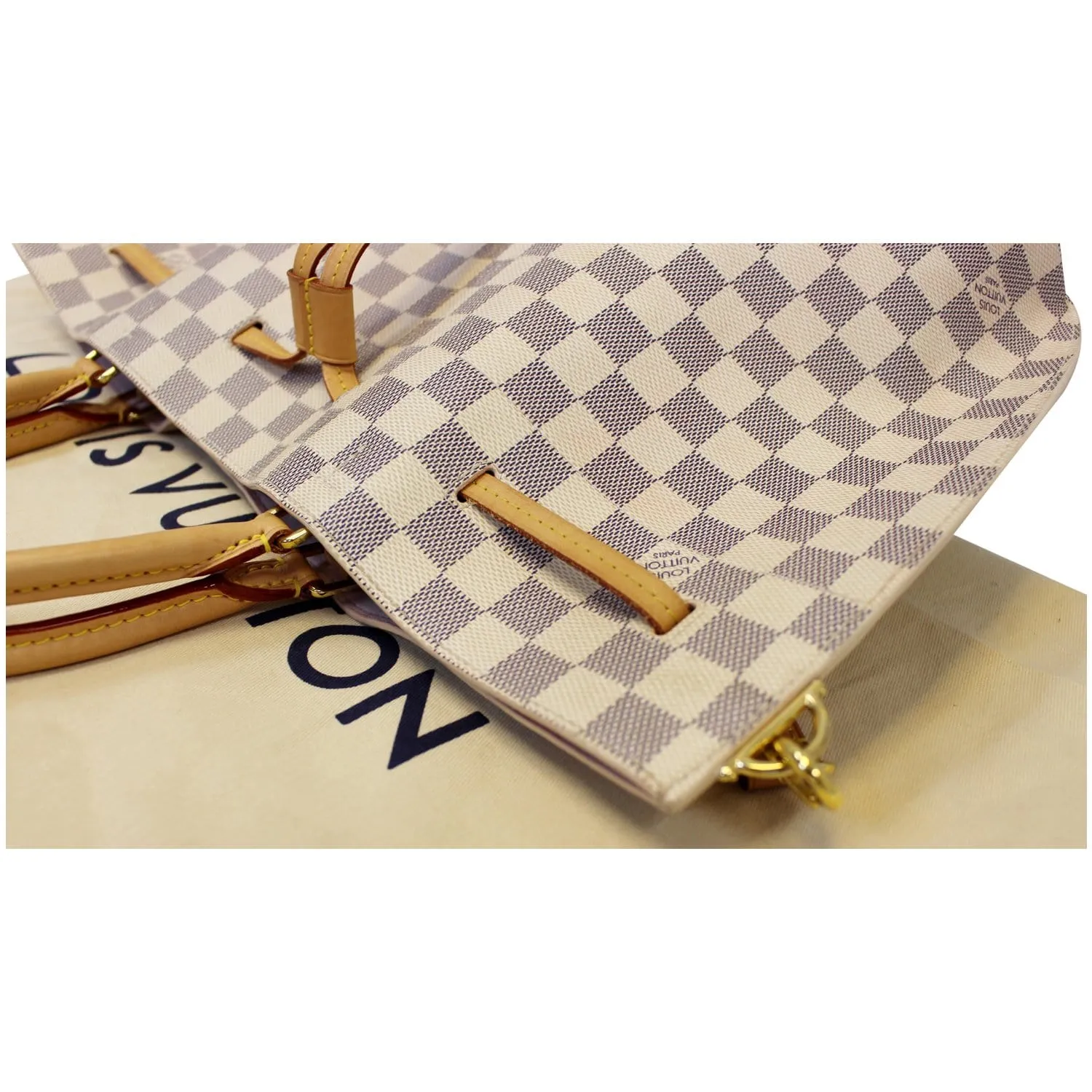 LOUIS VUITTON Girolata Damier Azur Shoulder Bag White