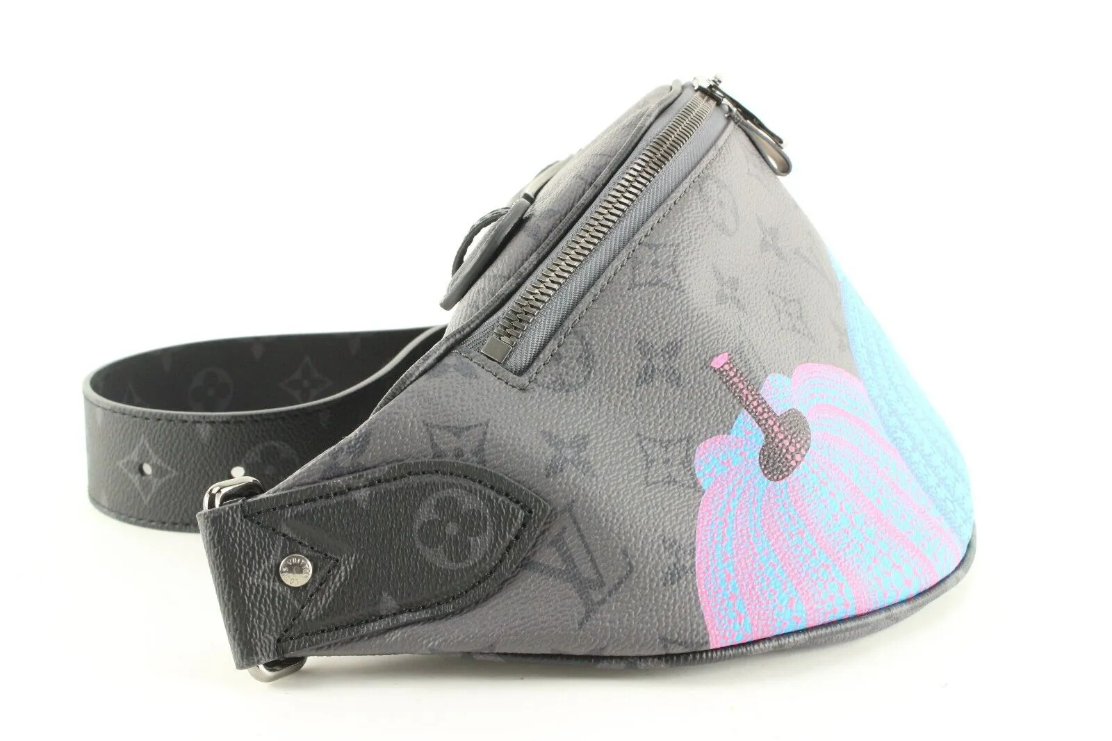 Louis Vuitton Kusama Reverse Monogram Eclipse Bumbag Maxi 3L0407C