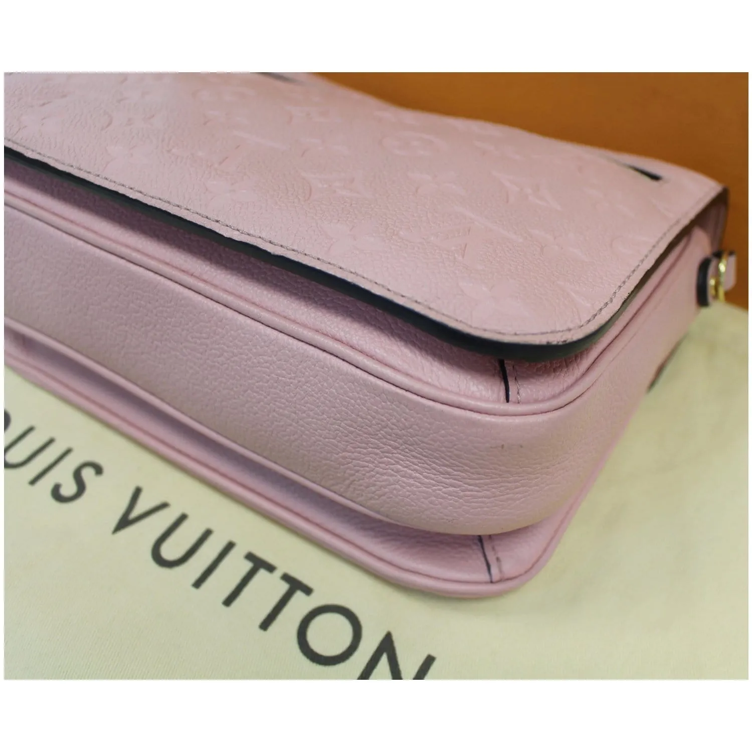 LOUIS VUITTON Metis Pochette Empreinte Leather Crossbody Bag Rose Poudre - 15% OFF