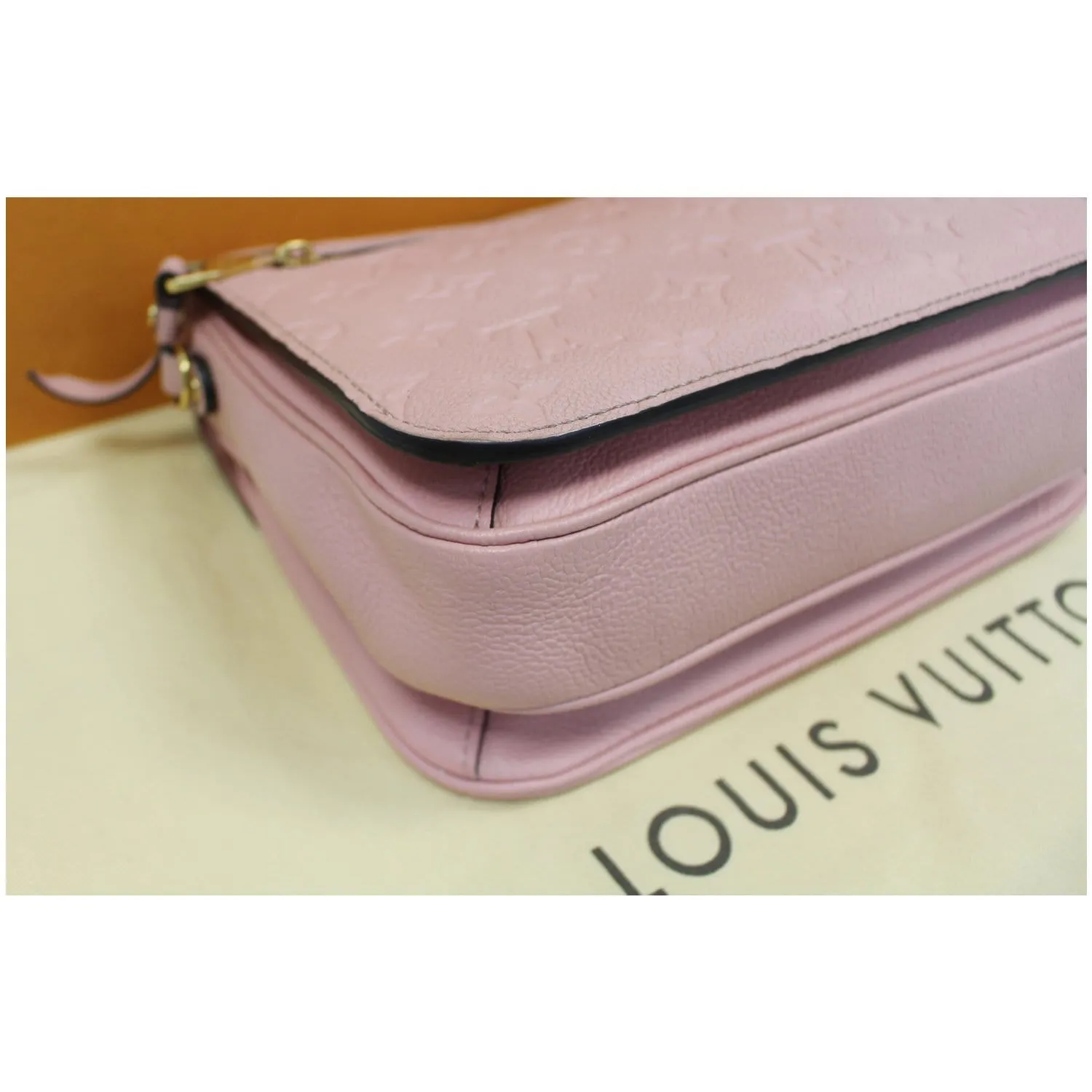 LOUIS VUITTON Metis Pochette Empreinte Leather Crossbody Bag Rose Poudre - 15% OFF