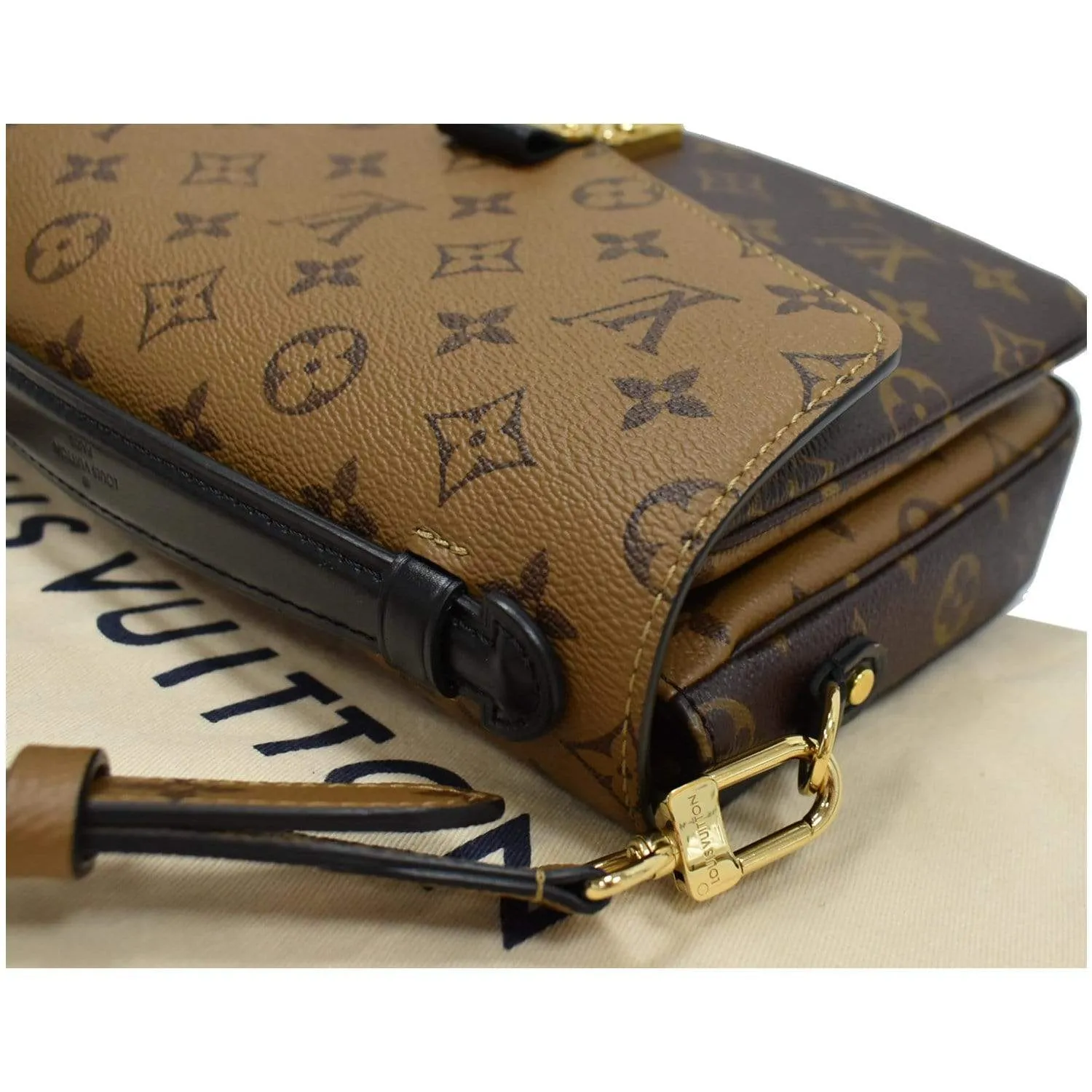 LOUIS VUITTON Metis Pochette Reverse Monogram Canvas Crossbody Bag Brown