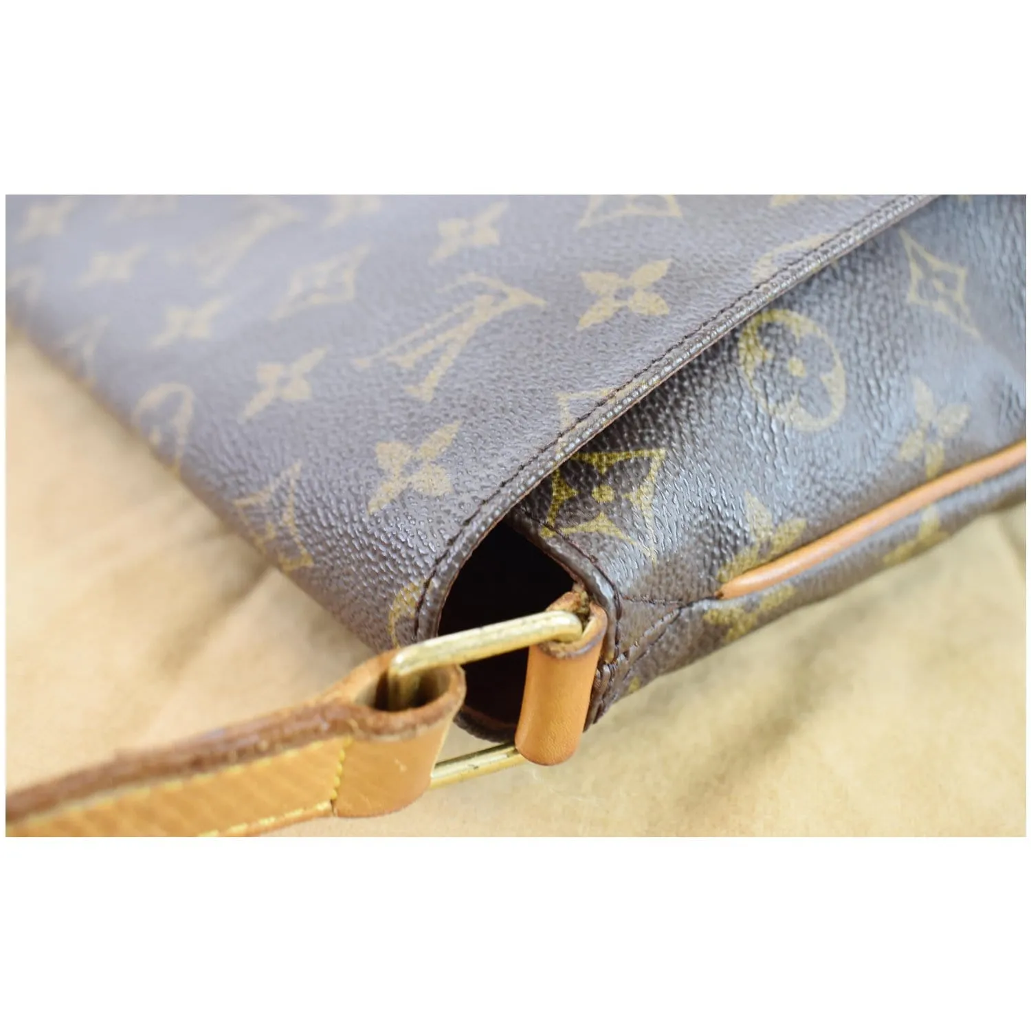 LOUIS VUITTON Musette Large Monogram Canvas Crossbody Bag Brown