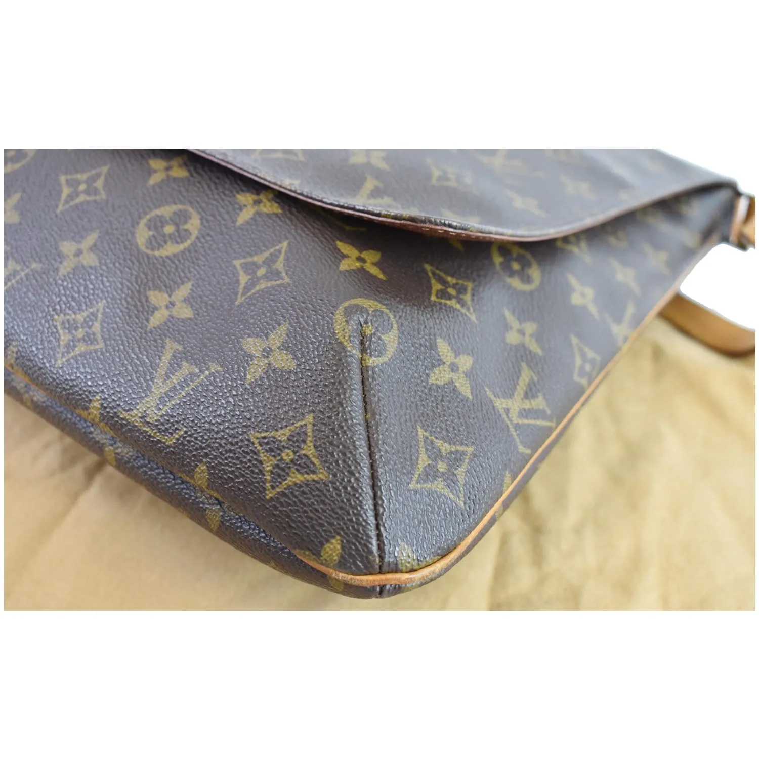 LOUIS VUITTON Musette Large Monogram Canvas Crossbody Bag Brown