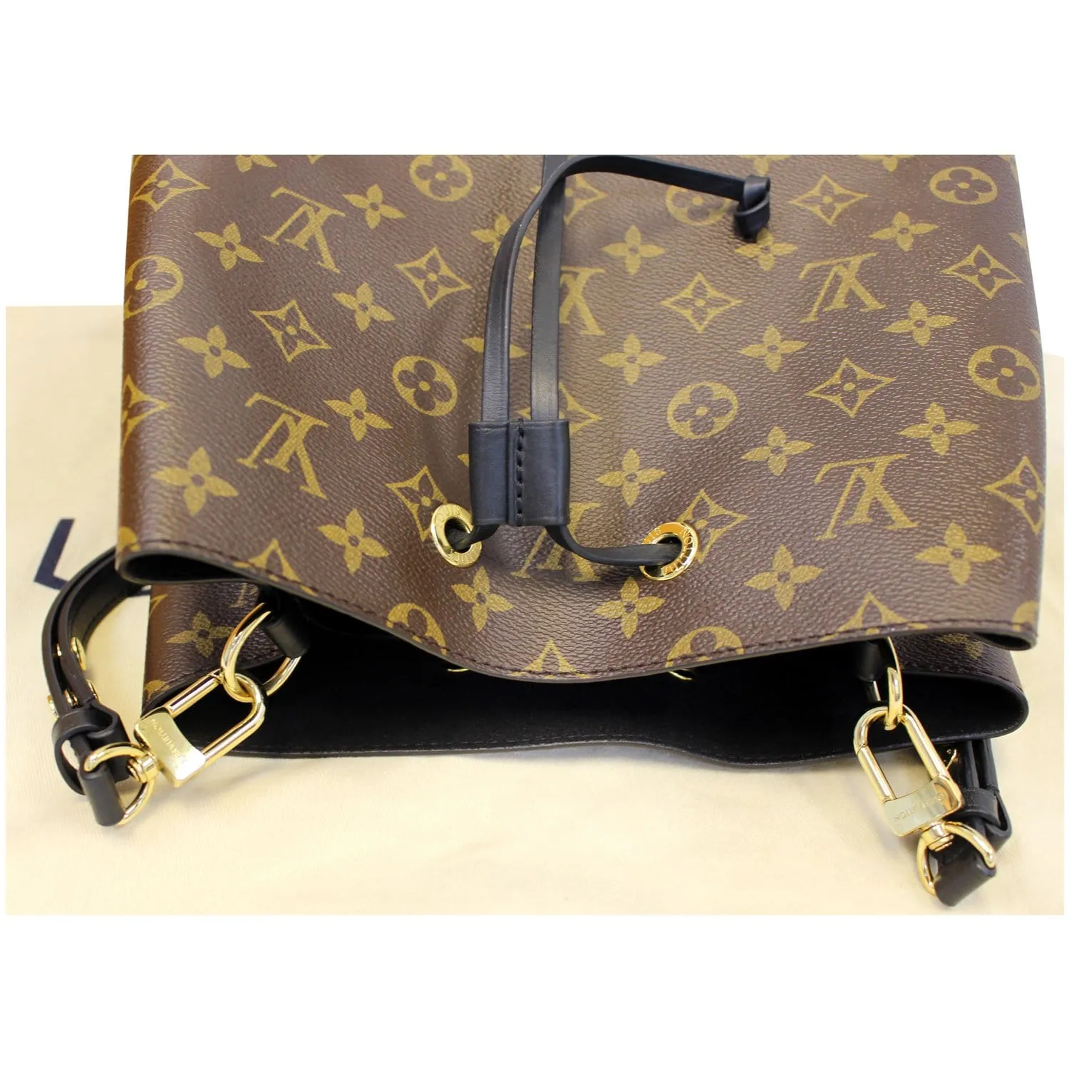 LOUIS VUITTON Neonoe Monogram Canvas Shoulder Bag Black