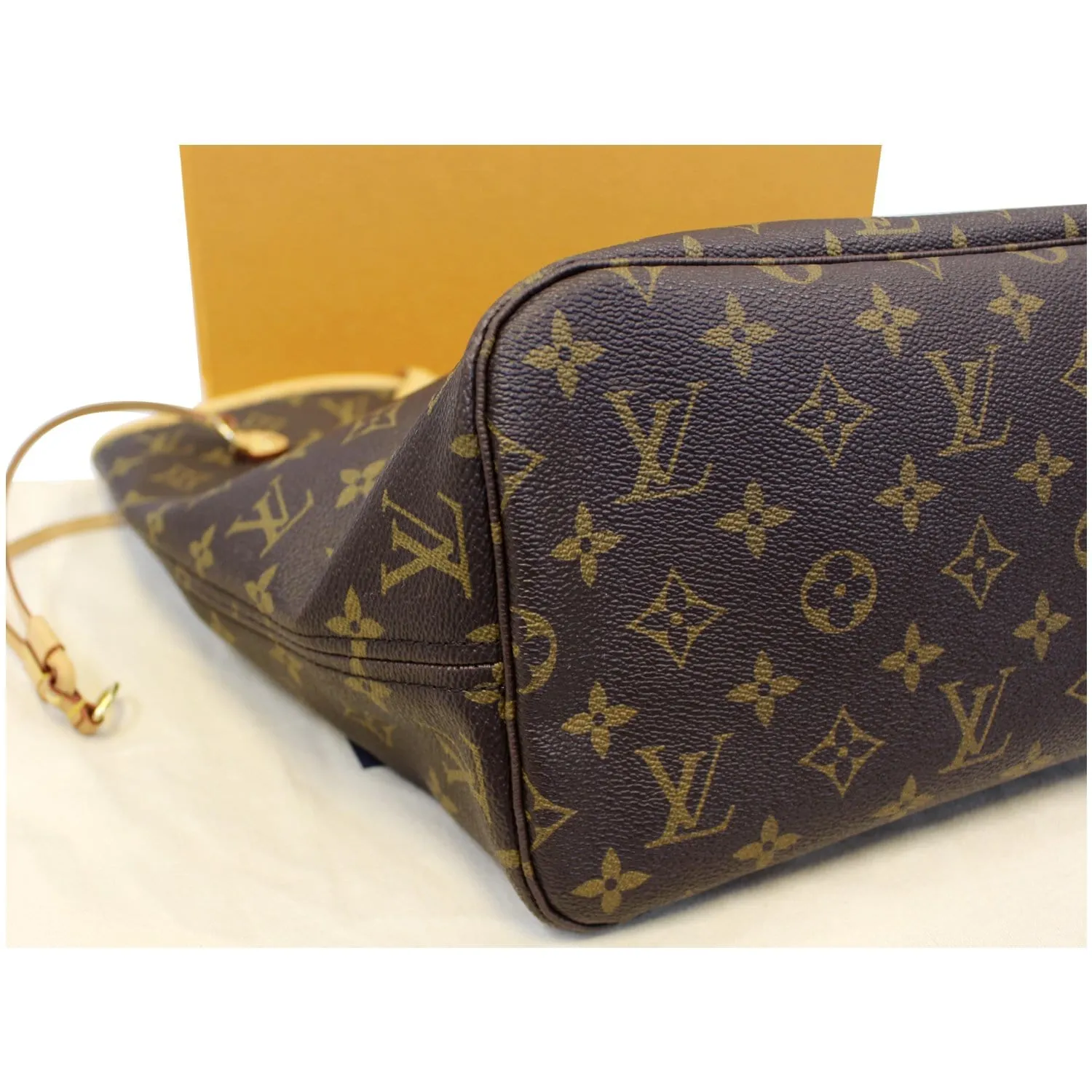LOUIS VUITTON Neverfull MM Monogram Canvas Tote Shoulder Bag Brown