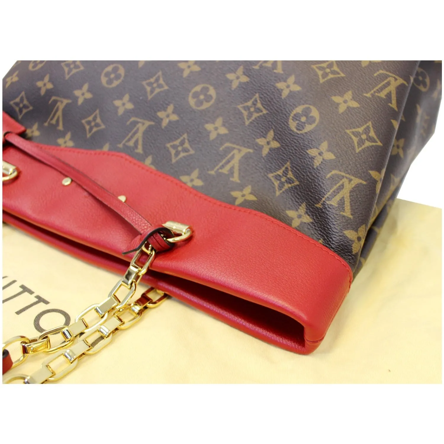 LOUIS VUITTON Pallas Chain Shopper Bag Monogram Canvas Cherry