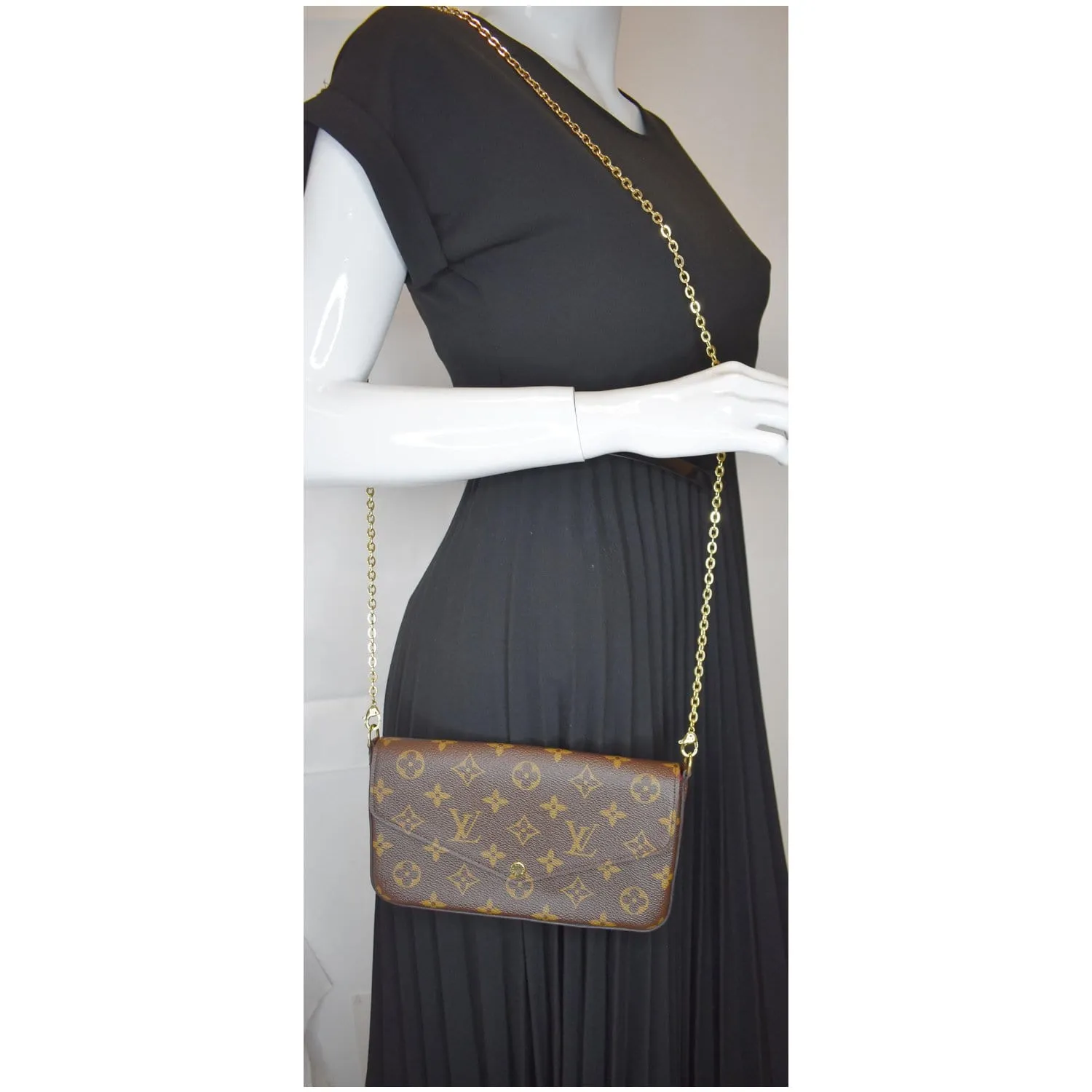 LOUIS VUITTON Pochette Felicie Monogram Canvas Crossbody Bag Brown