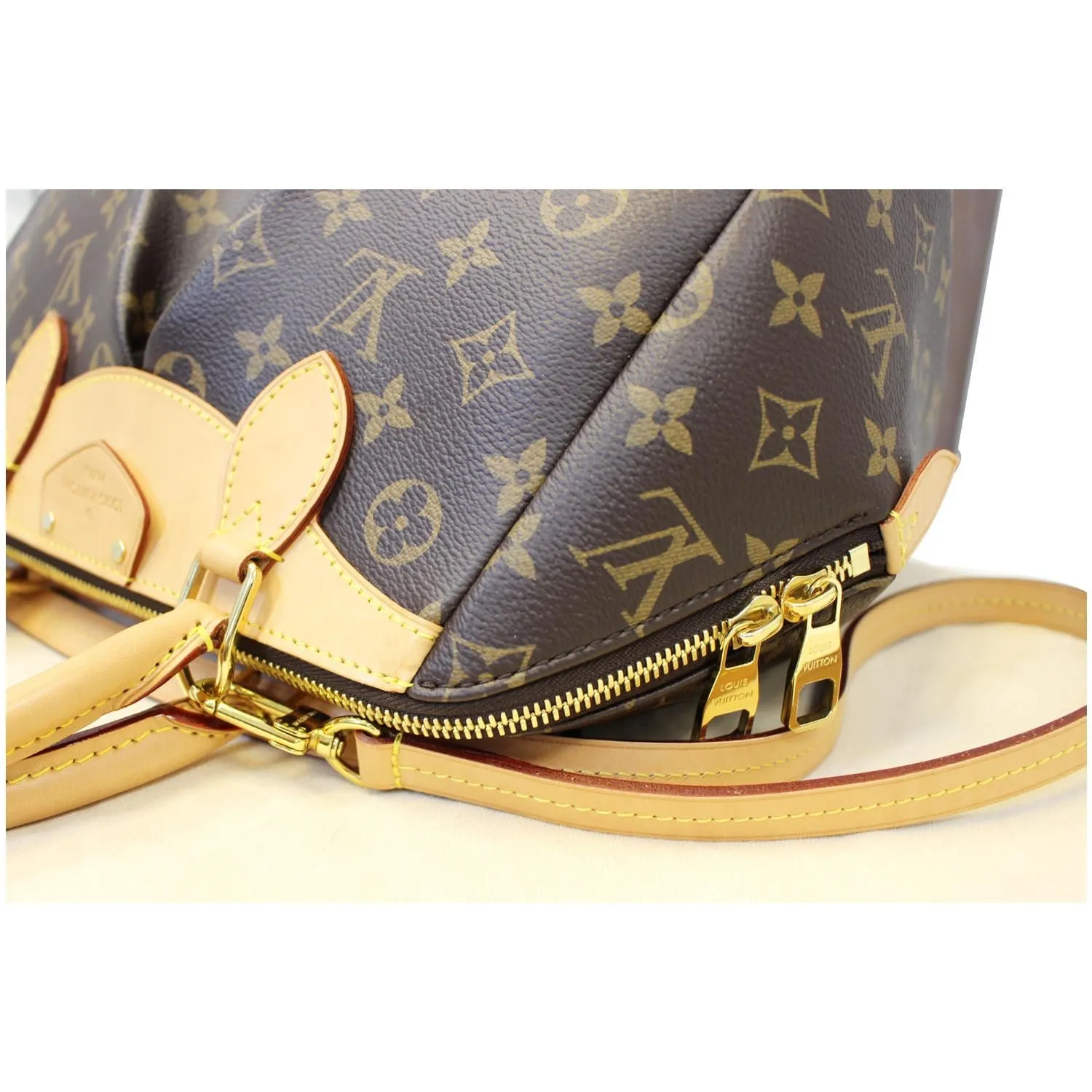 LOUIS VUITTON Segur Monogram Canvas Shoulder Handbag Brown