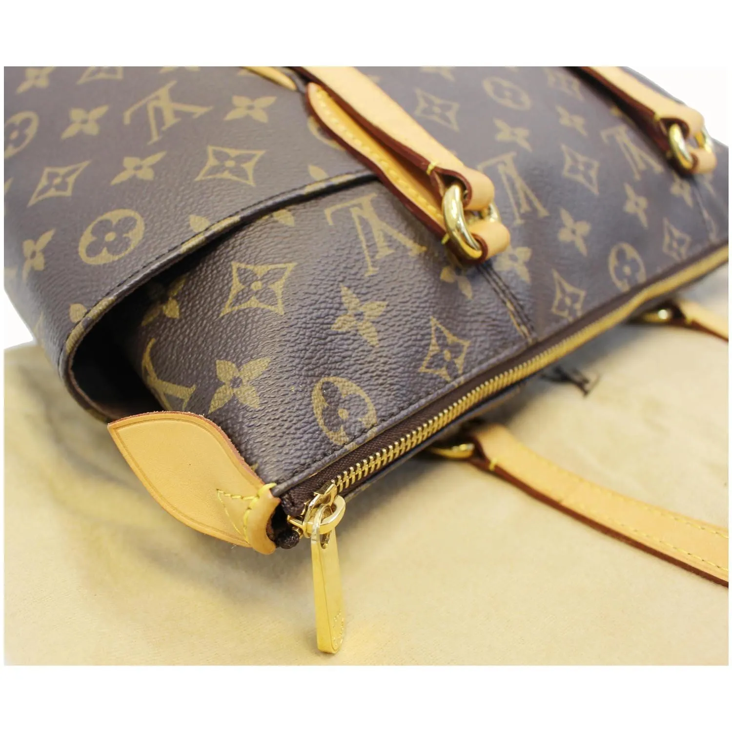 LOUIS VUITTON Totally PM Monogram Canvas Shoulder Bag Brown