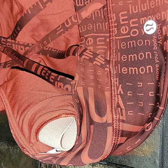 Lululemon Energy Bra, High Neck, Long Line,Sz. 8, Ombre Red Multi print, NWT