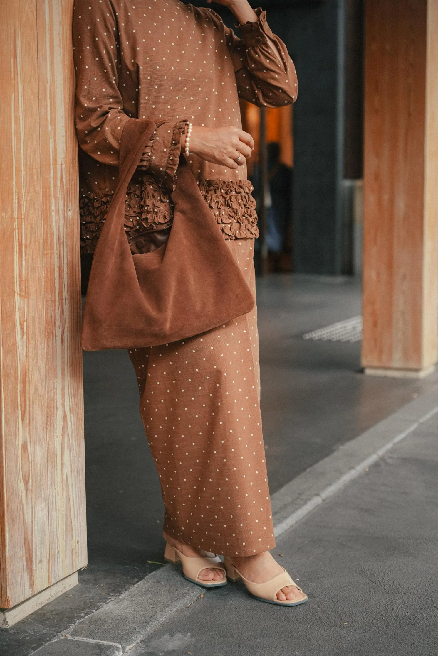 MARLOWE BAG IN ESPRESSO SUEDE
