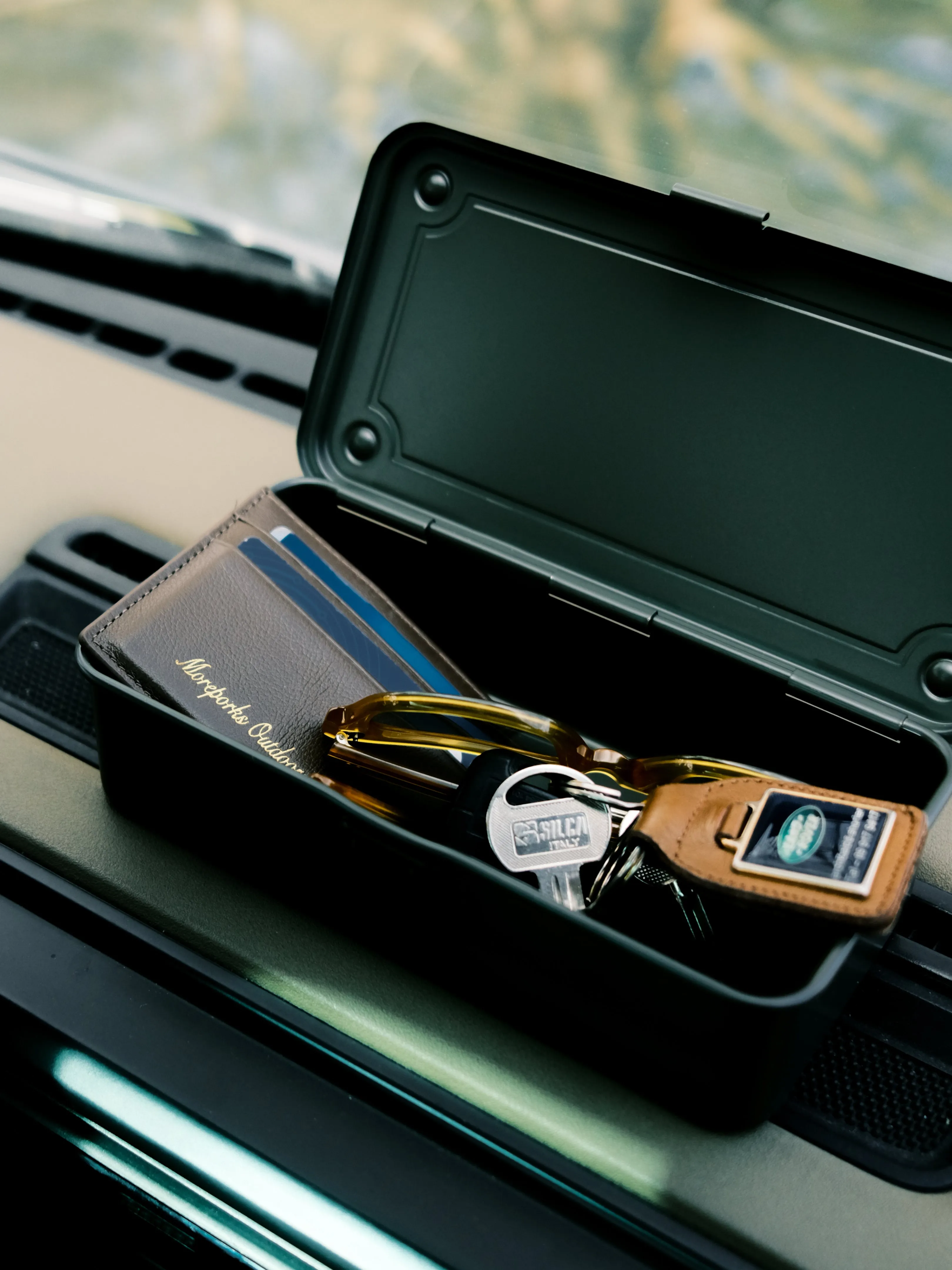 MOS Card Holder - Brown