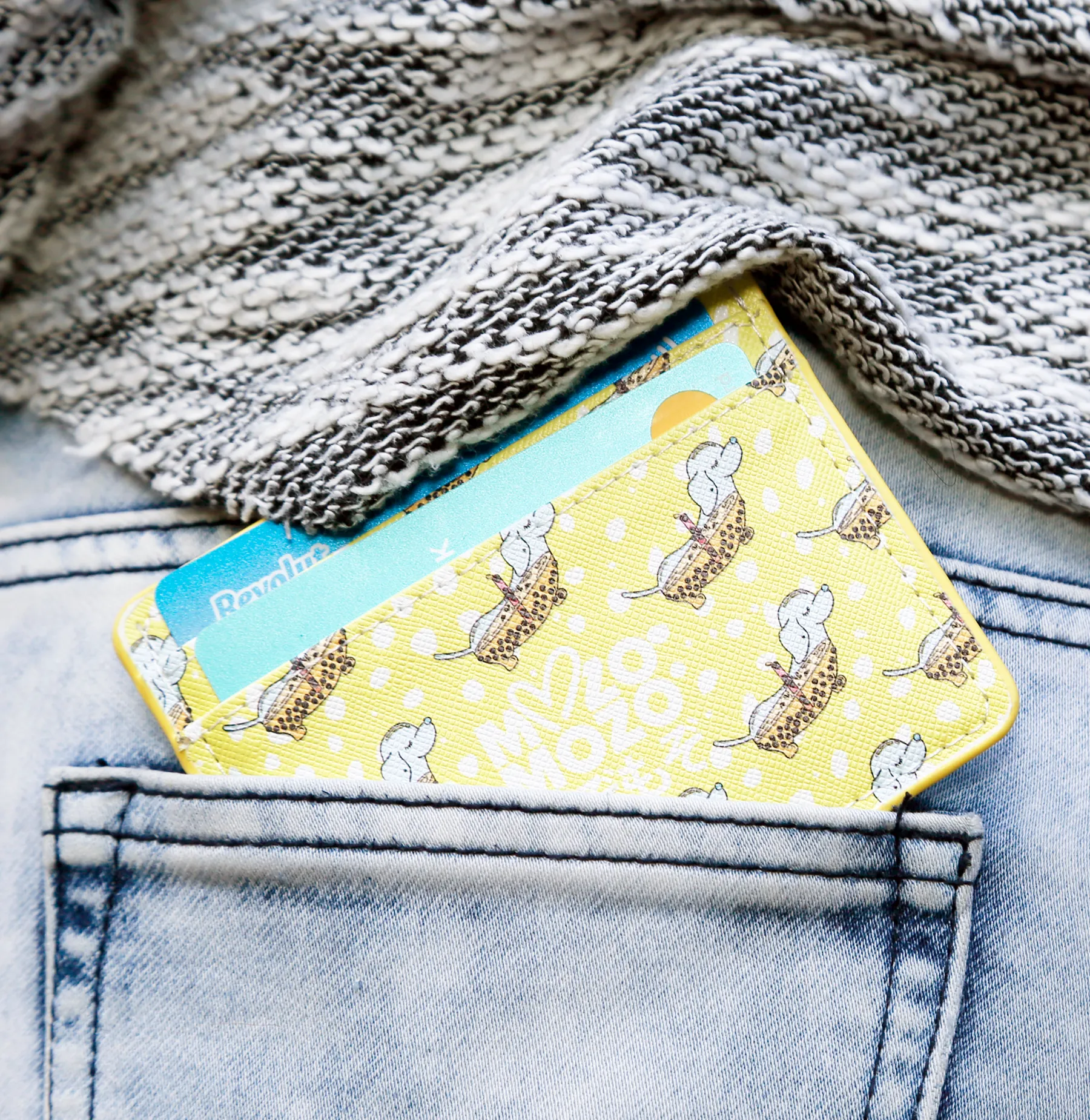 Pao pao tea - card holder (semi-soft and light weight)