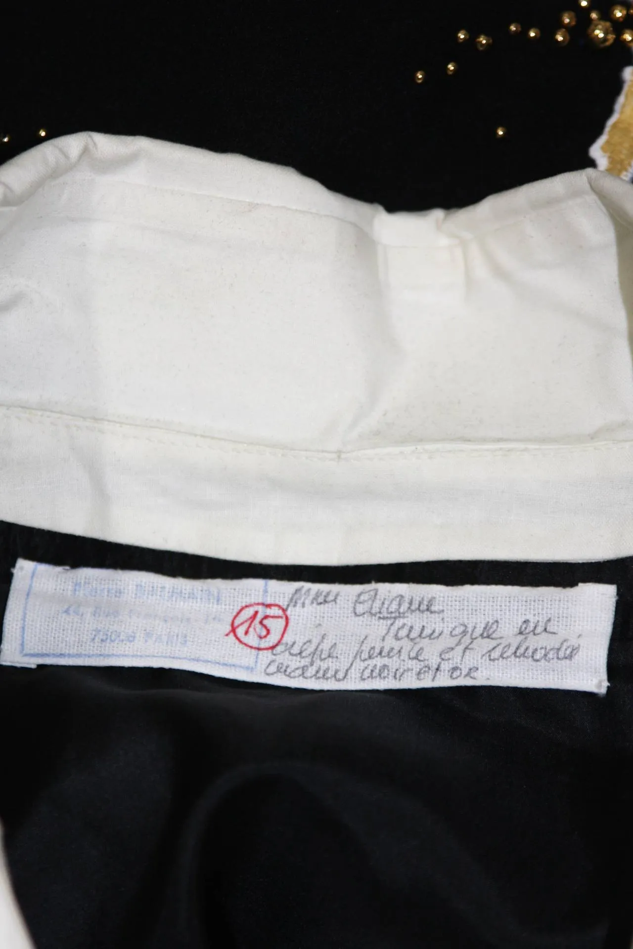 PIERRE BALMAIN Embellished Blouse w/ Exaggerated Collar Size Small