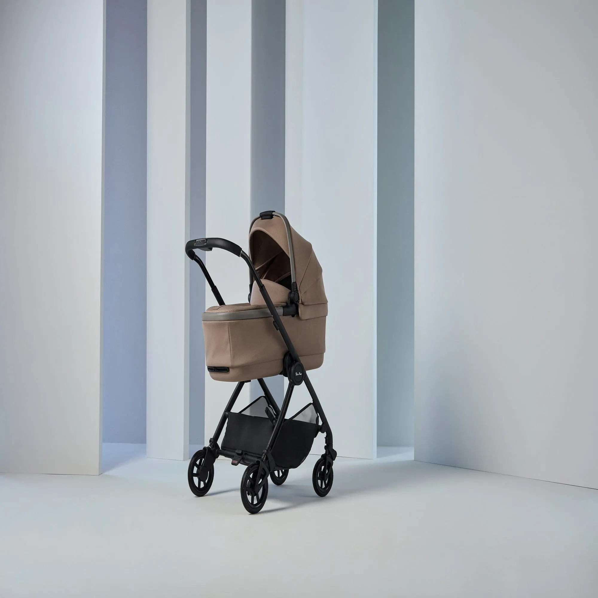 Silver Cross Dune 2/Reef 2 First Bed Folding Carrycot - Mocha