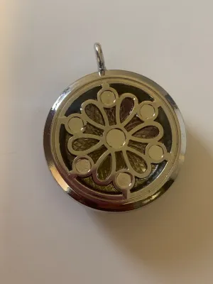 Swirl Pearl Locket