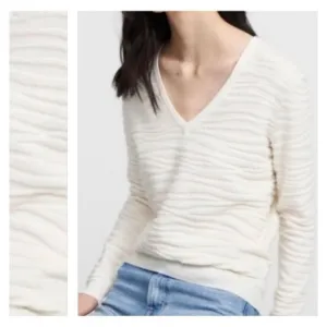 Theory V Neck Pullover Sweater Plush Zebra Wool Blend In Ivory Size S