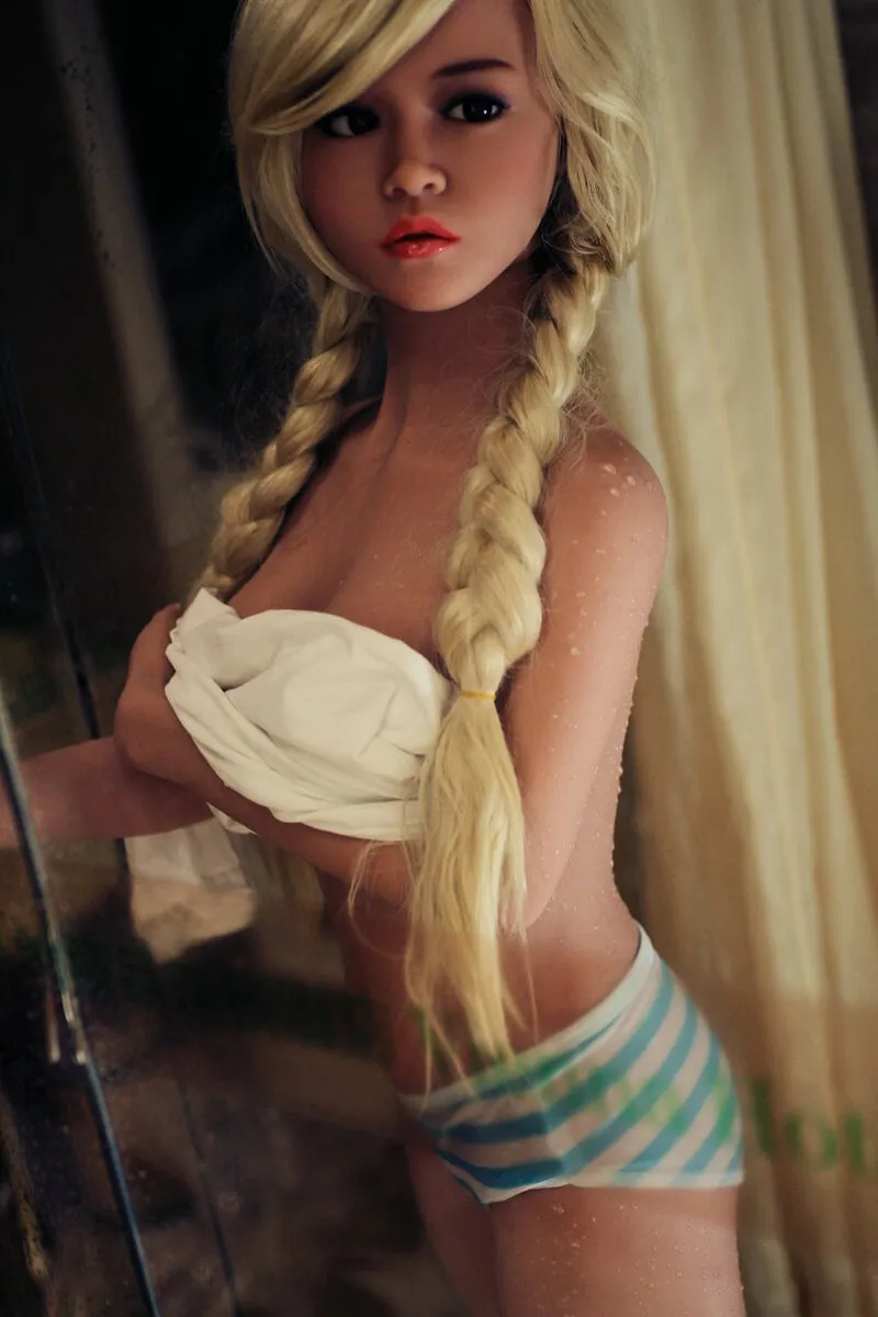 Victoria - Real Life Sex Doll