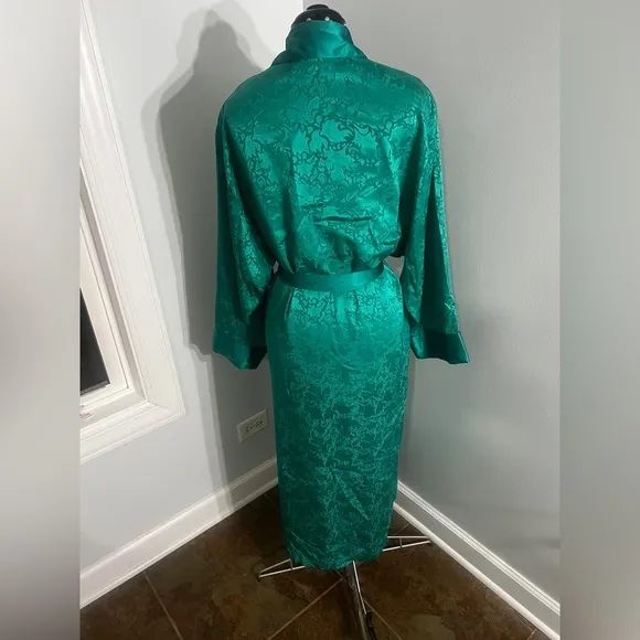 Vintage Victoria’s Secret Sz Large Emerald Green Silky long robe embossed