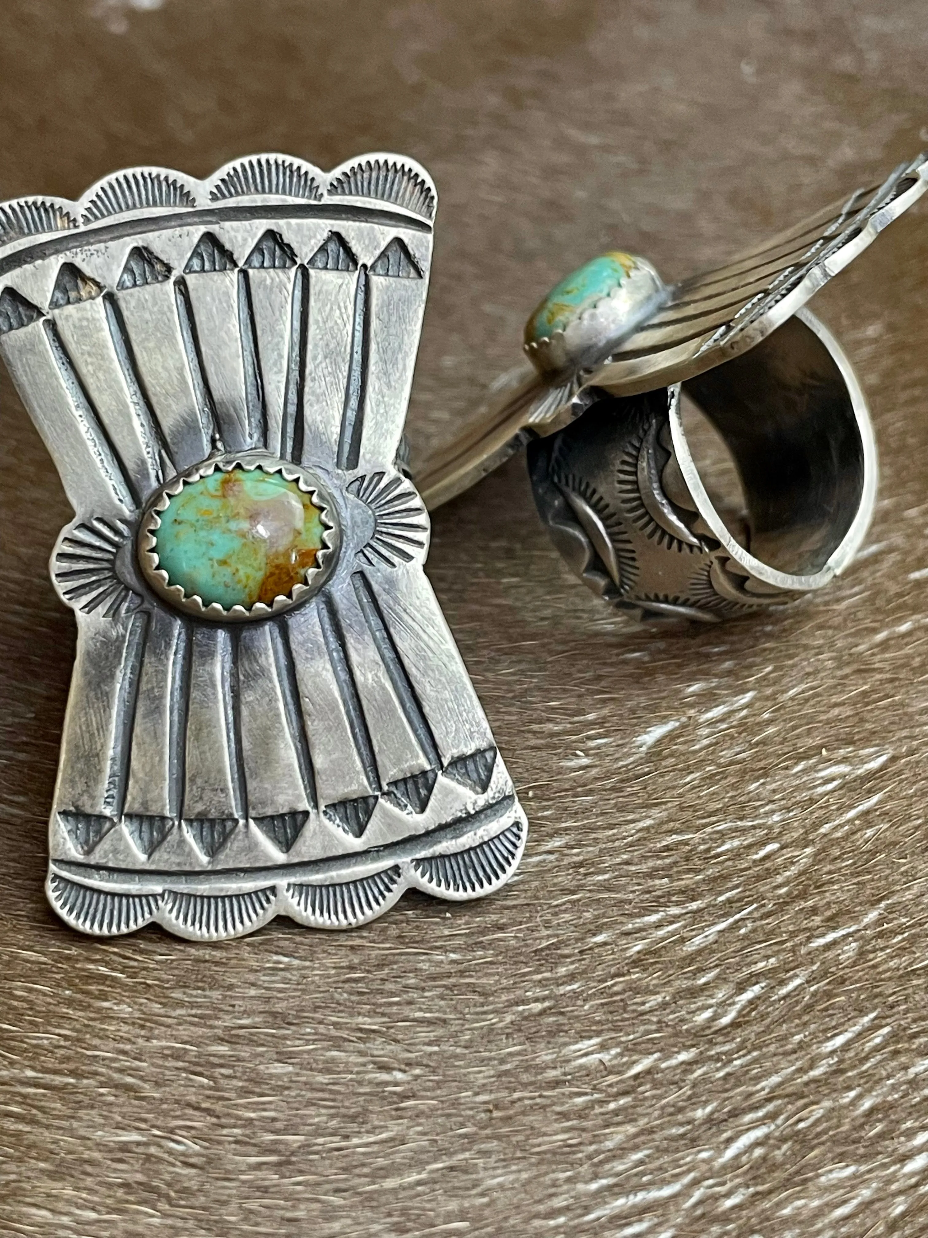 Wesley Vertical Shield Ring with Turquoise Stone - Green