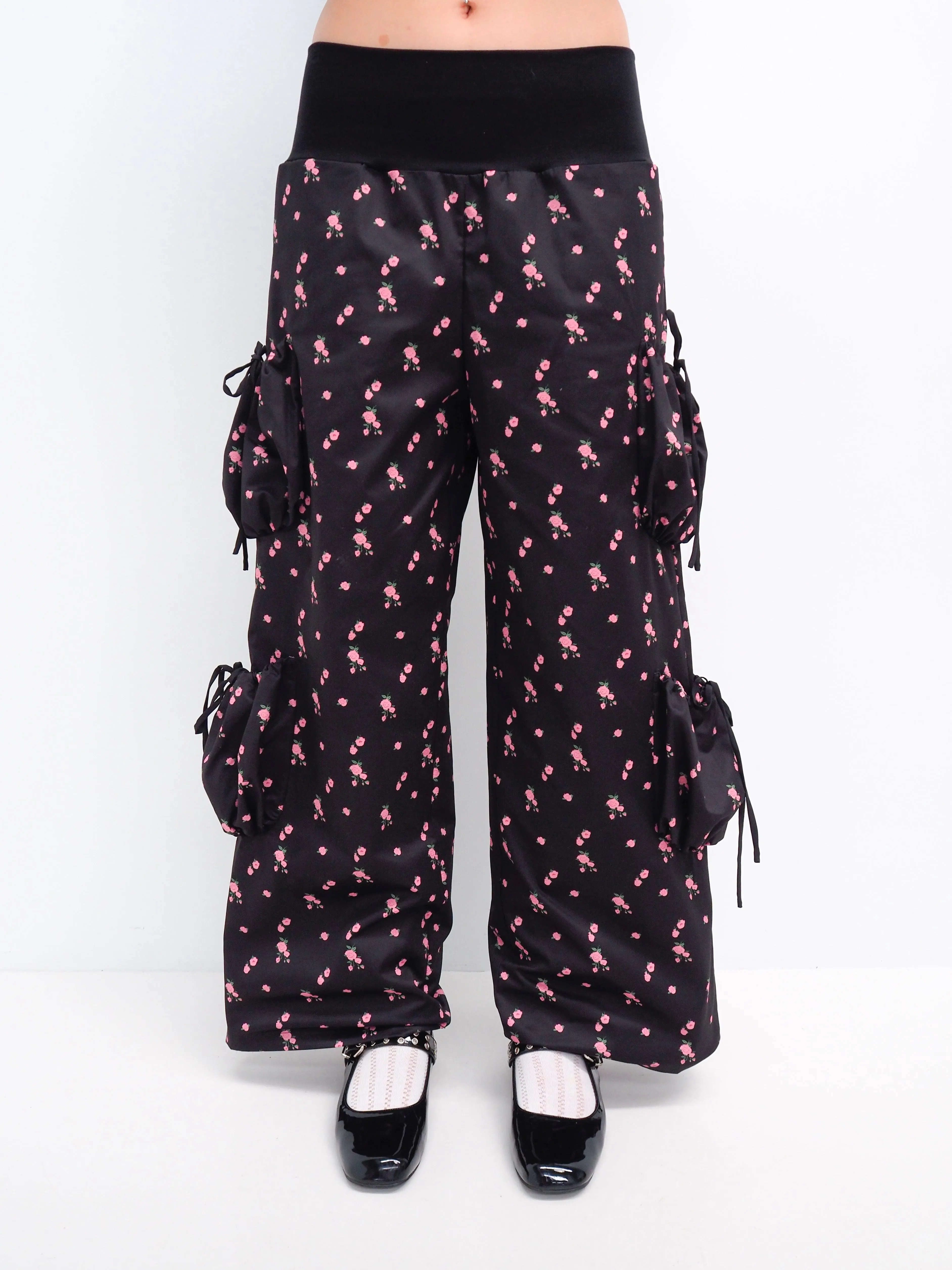 Yuki Pant - Black Floral